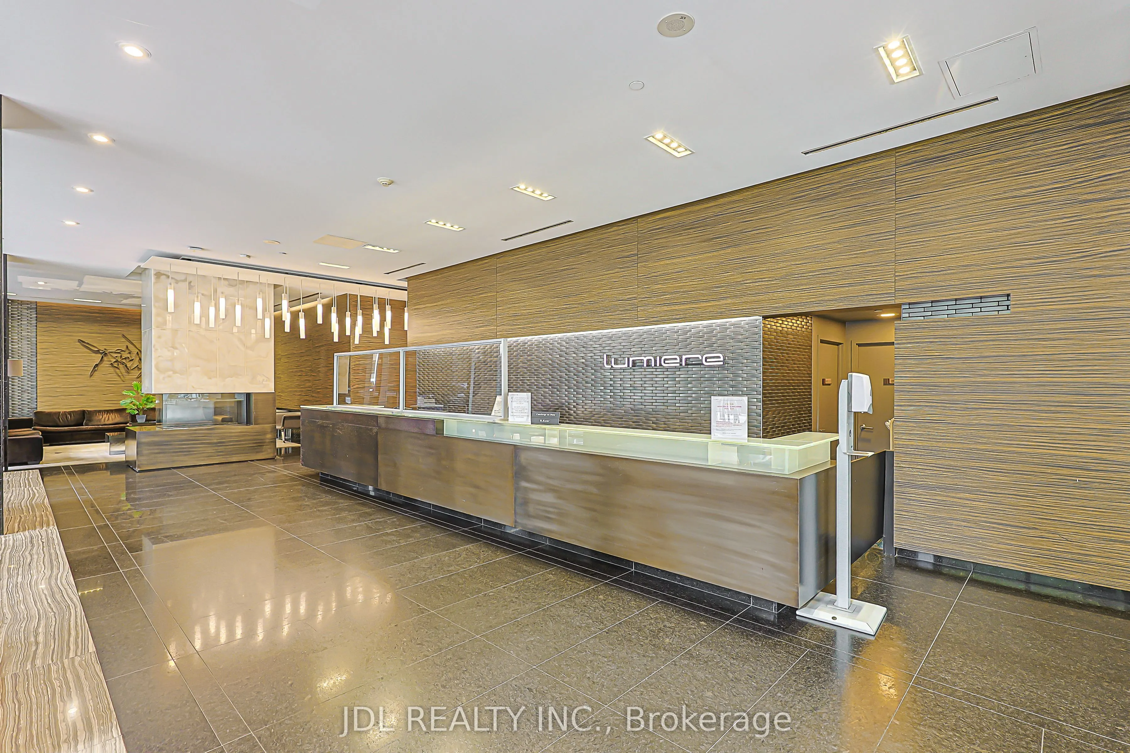 770 Bay Street #1105