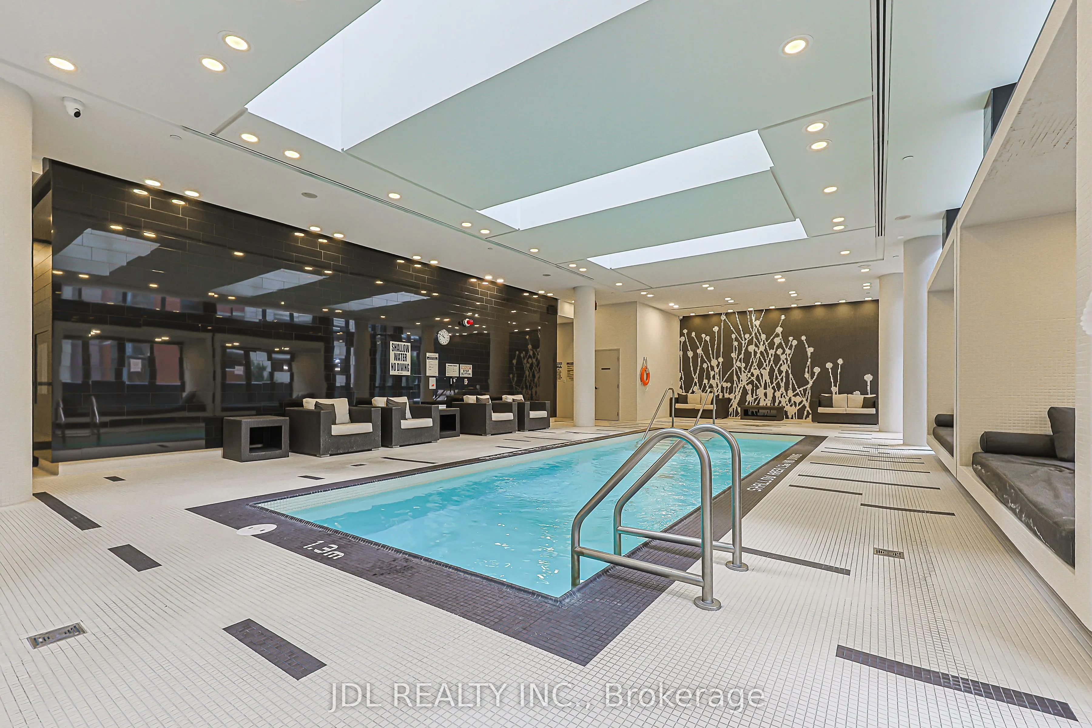 770 Bay Street #1105
