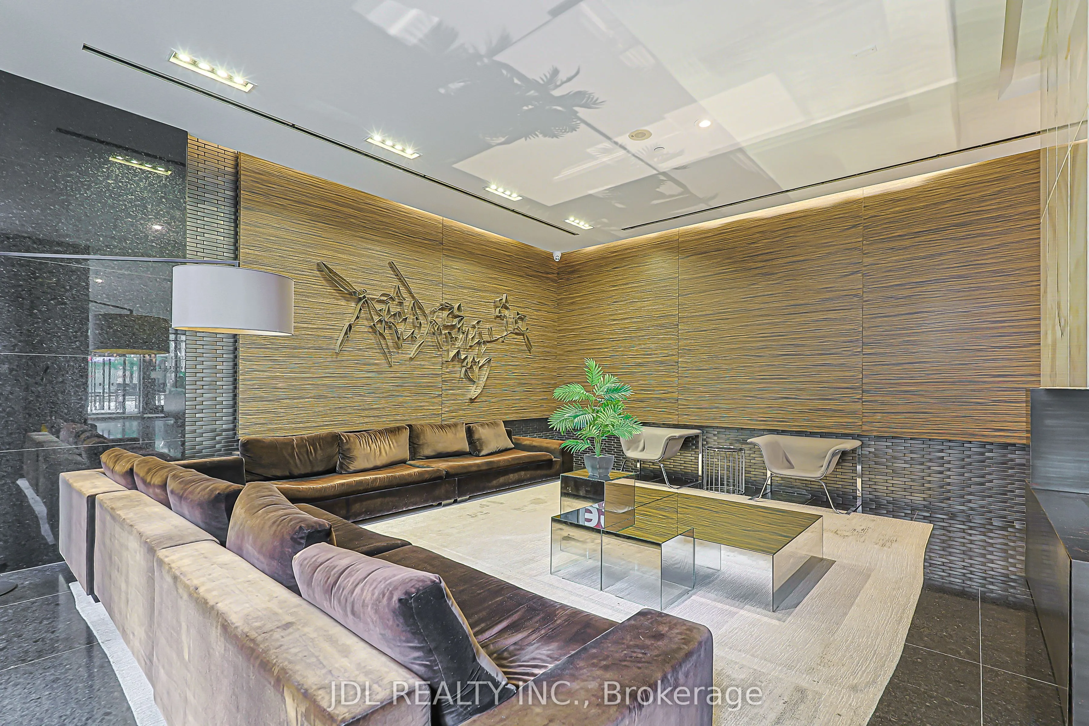 770 Bay Street #1105
