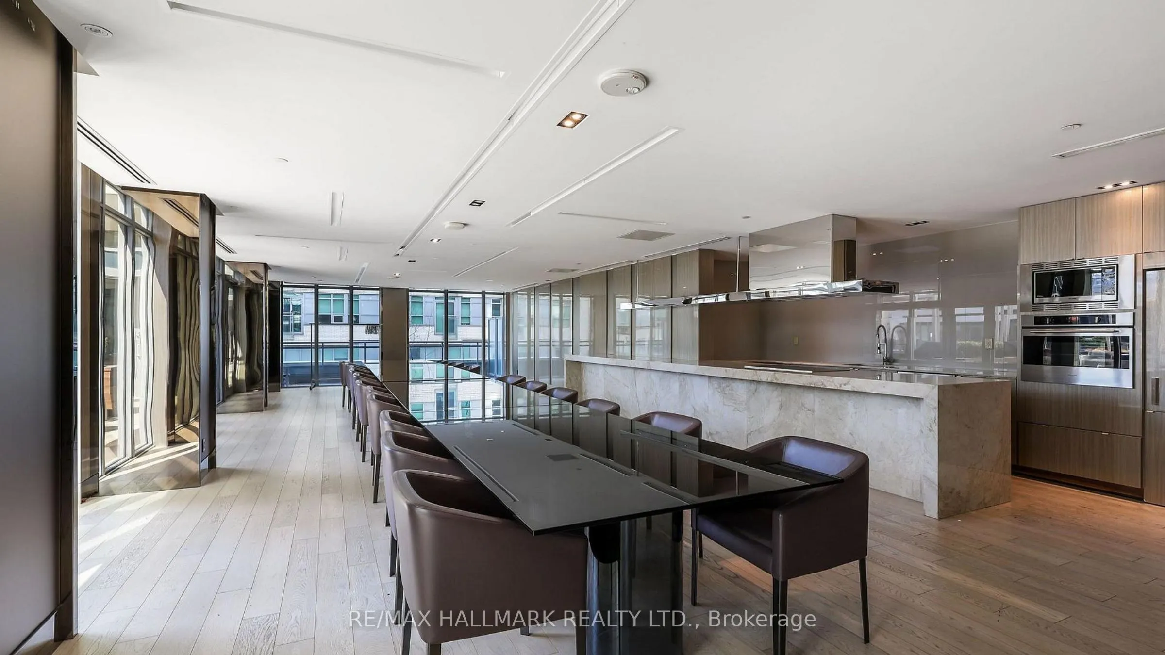 98 Lillian Street #1212