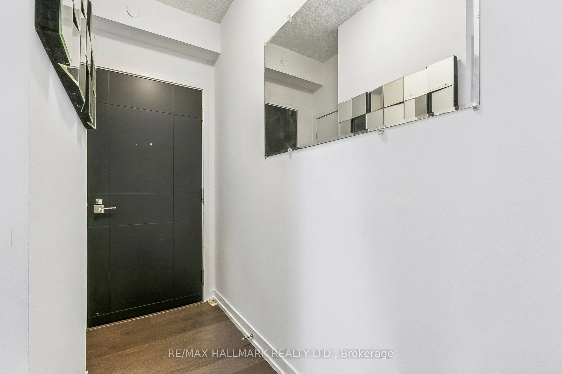 98 Lillian Street #1212