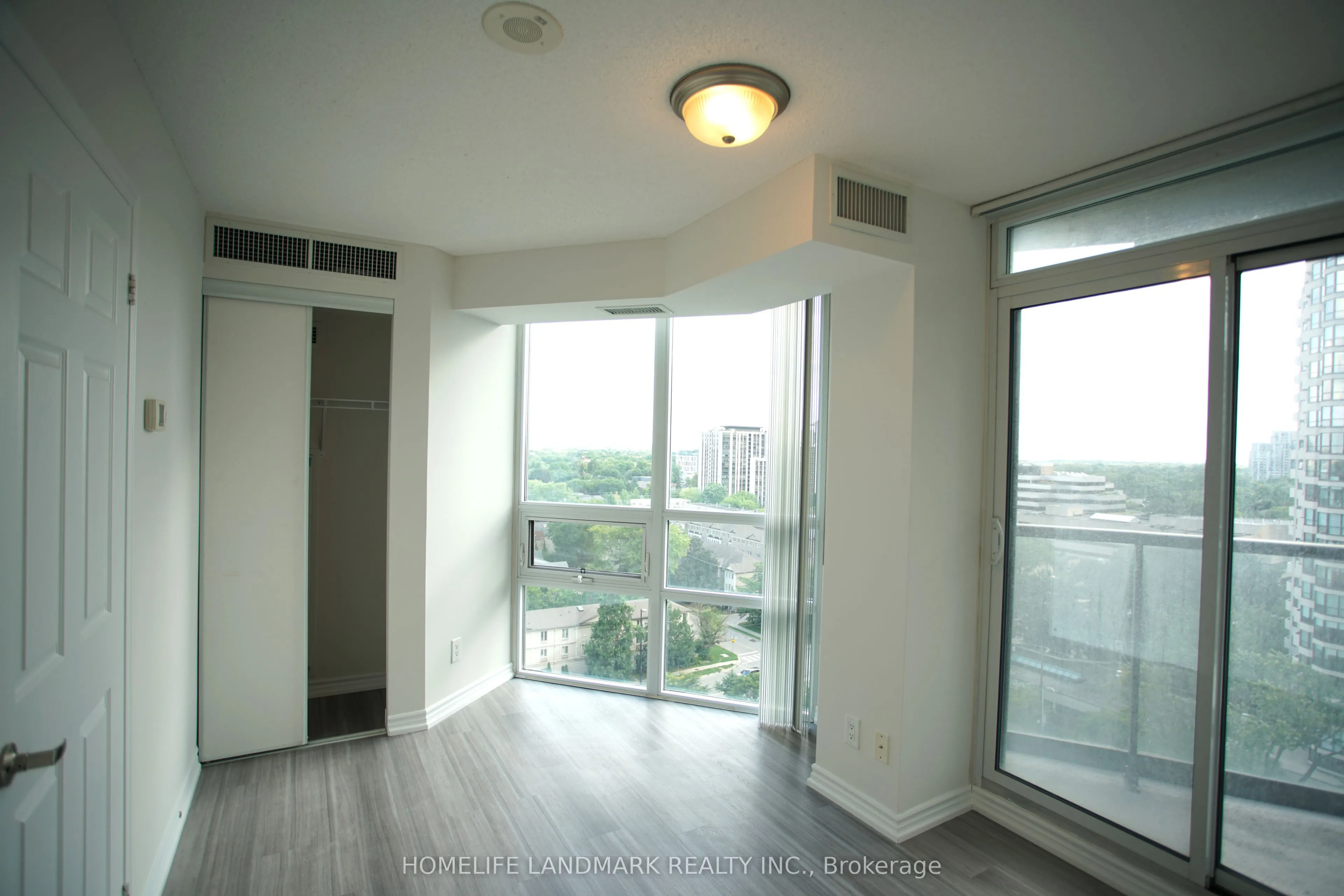 35 Hollywood Avenue #1606