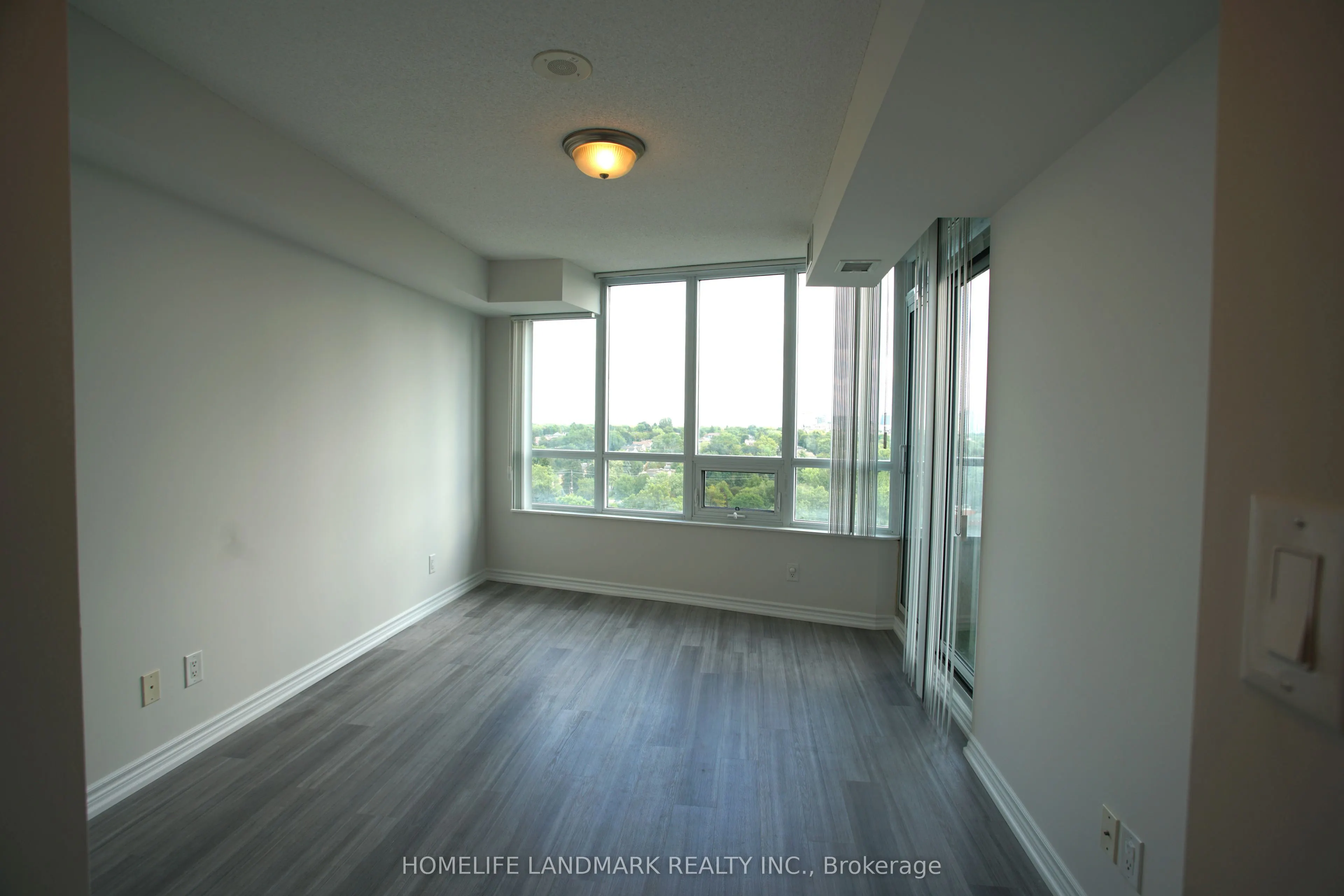 35 Hollywood Avenue #1606