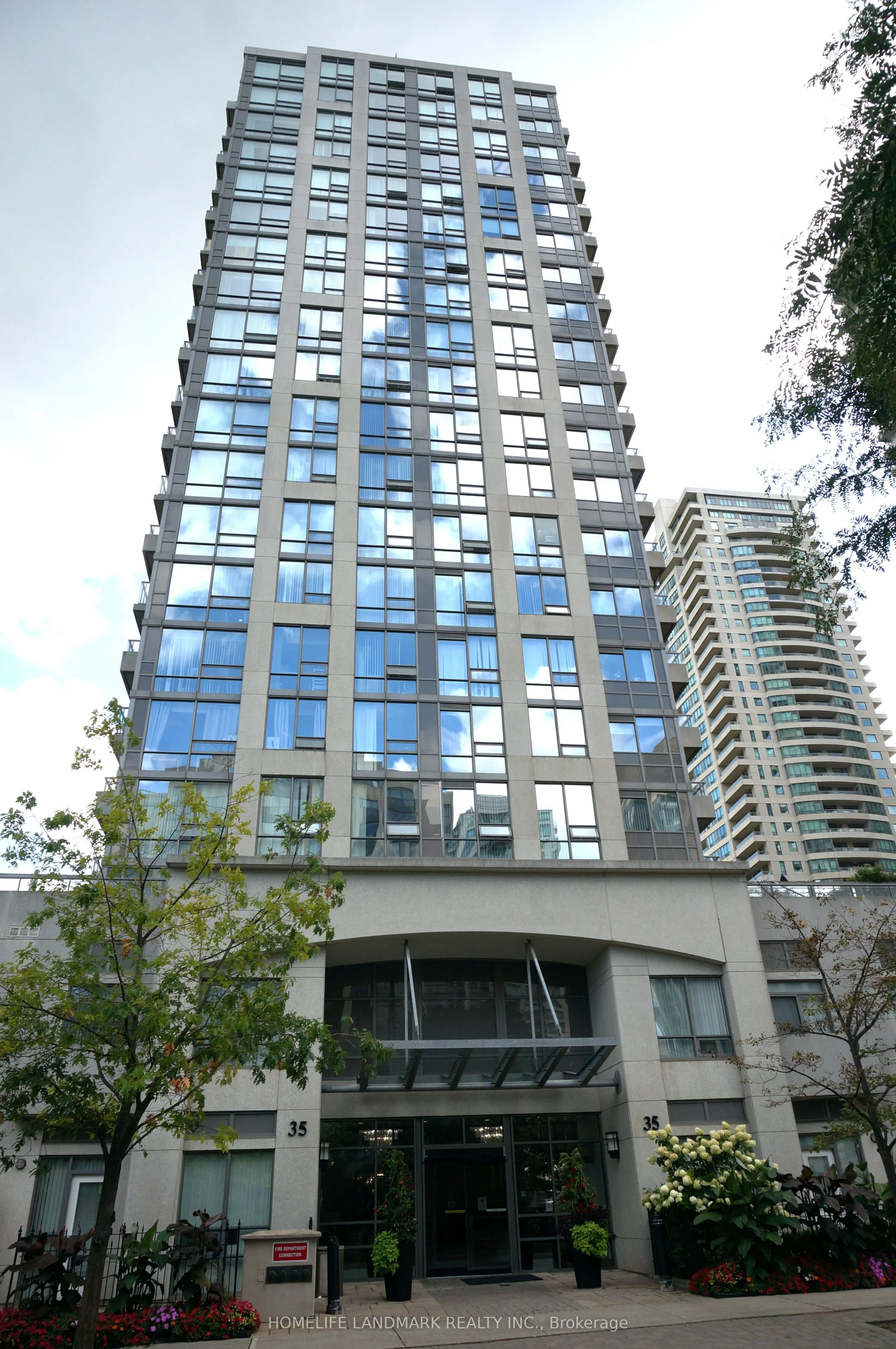 35 Hollywood Avenue #1606