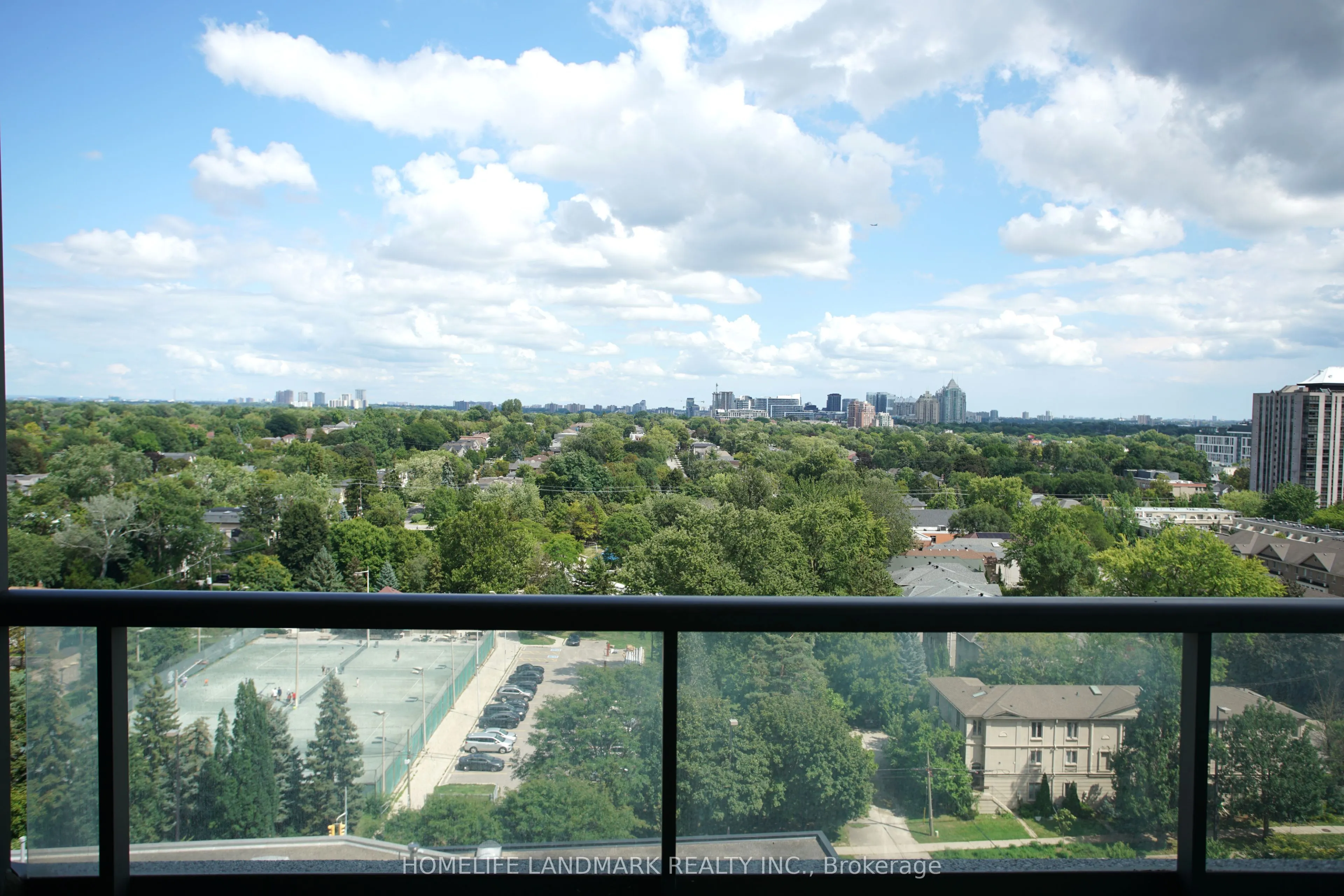 35 Hollywood Avenue #1606