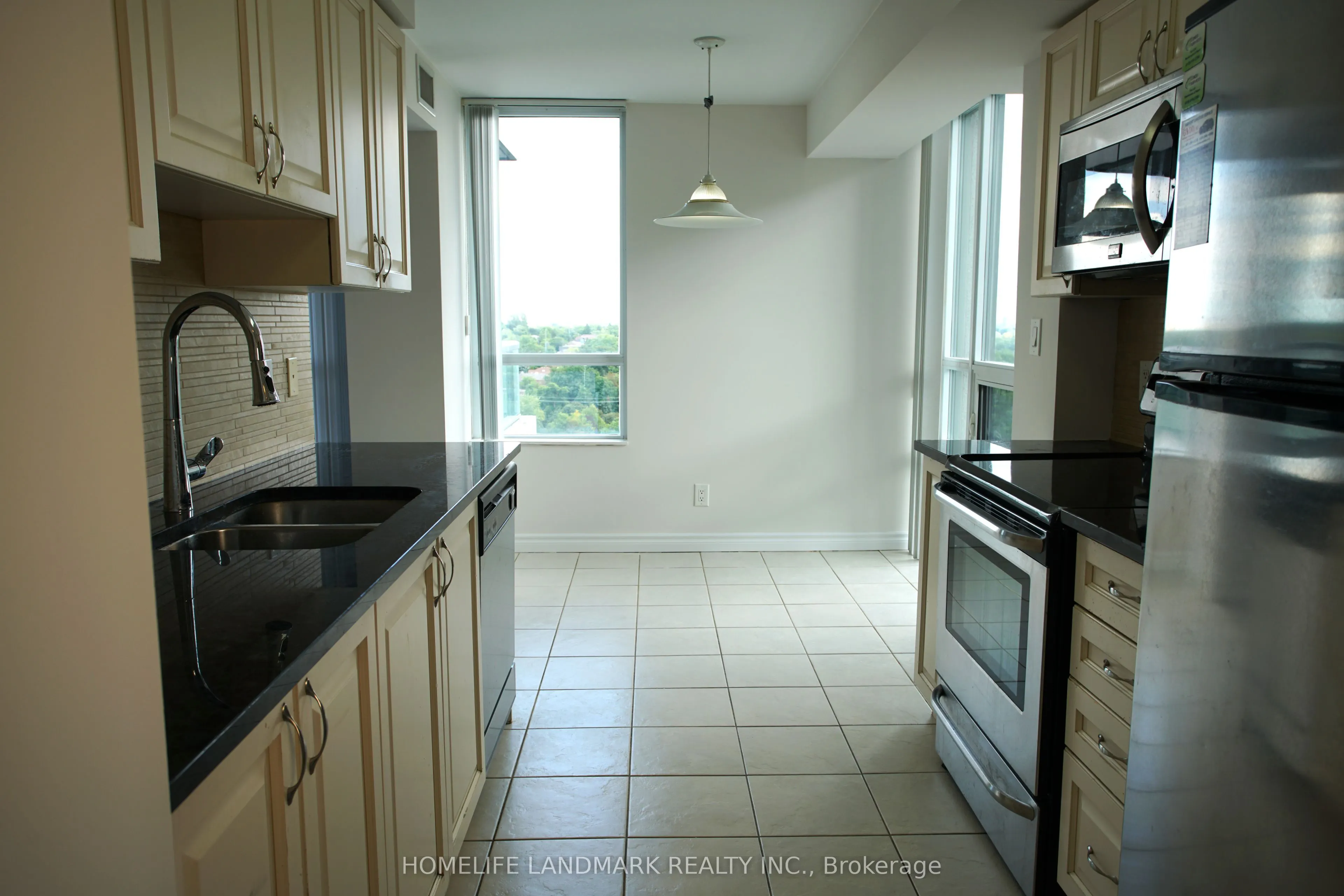 35 Hollywood Avenue #1606