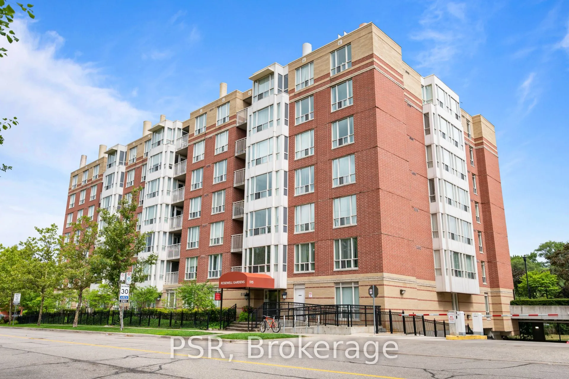 515 Rosewell Avenue #302