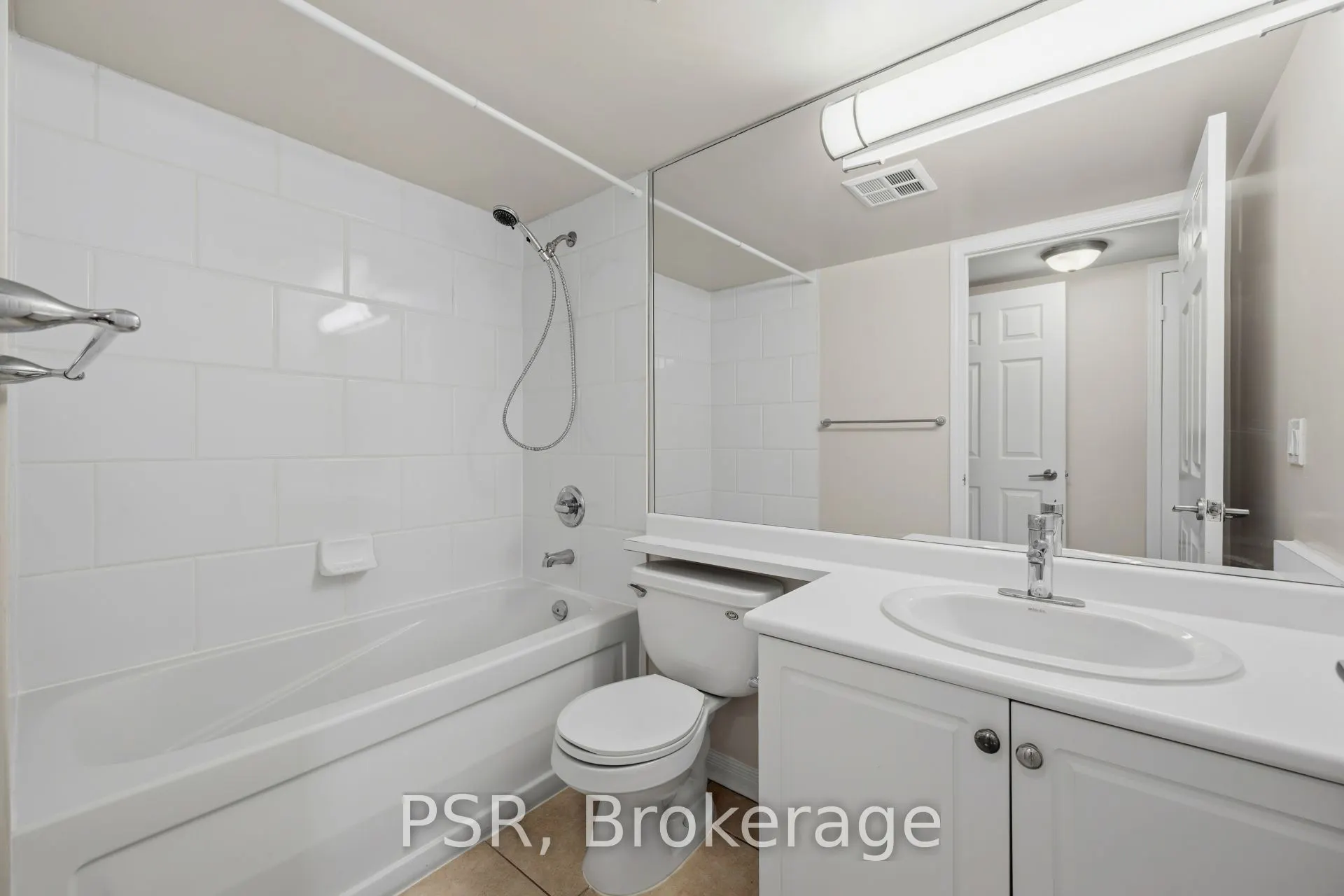 515 Rosewell Avenue #302