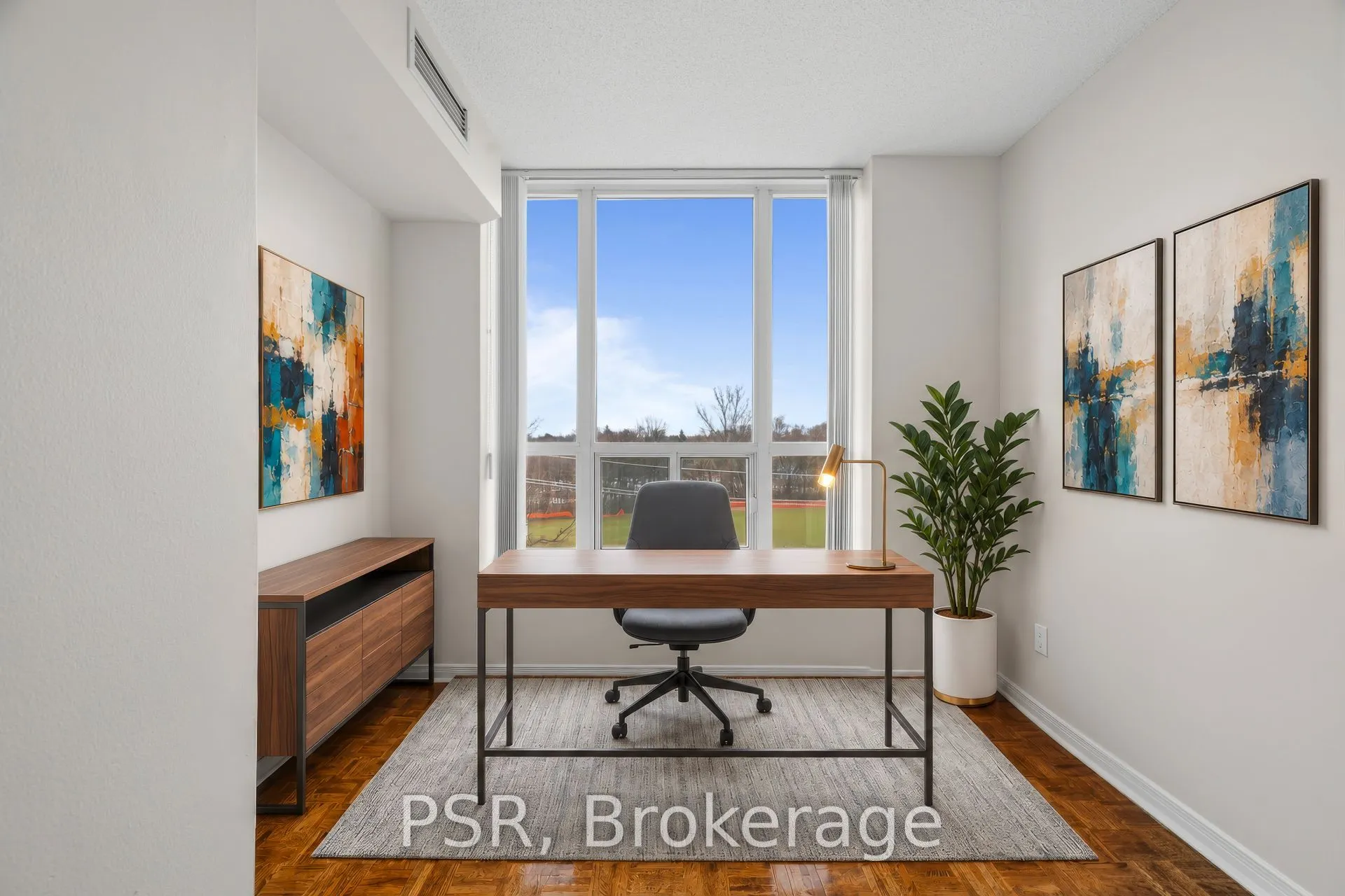 515 Rosewell Avenue #302
