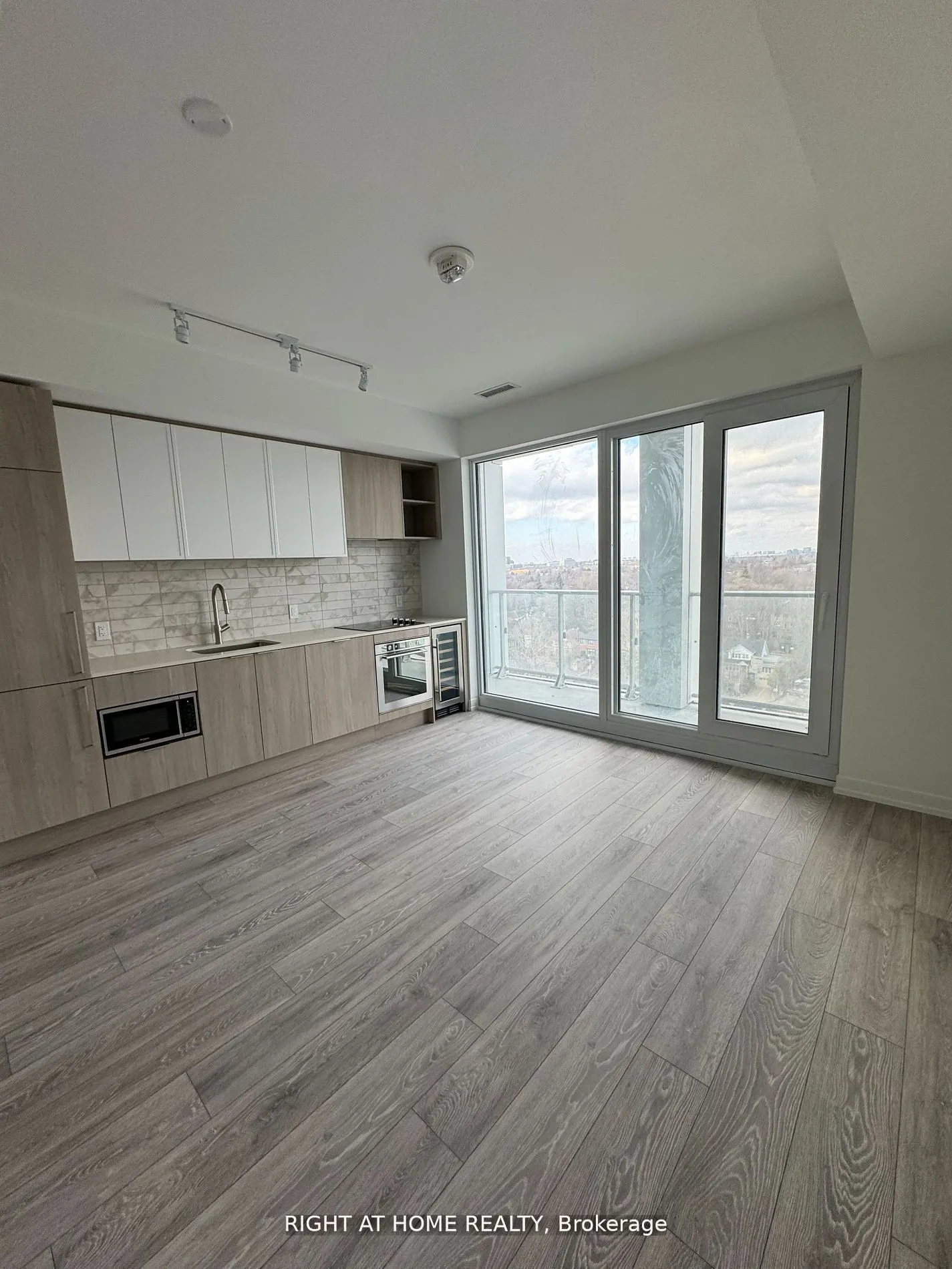 2020 Bathurst Street #1512