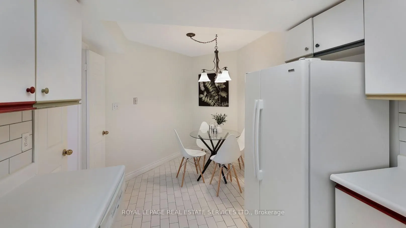 215 The Donway W #616