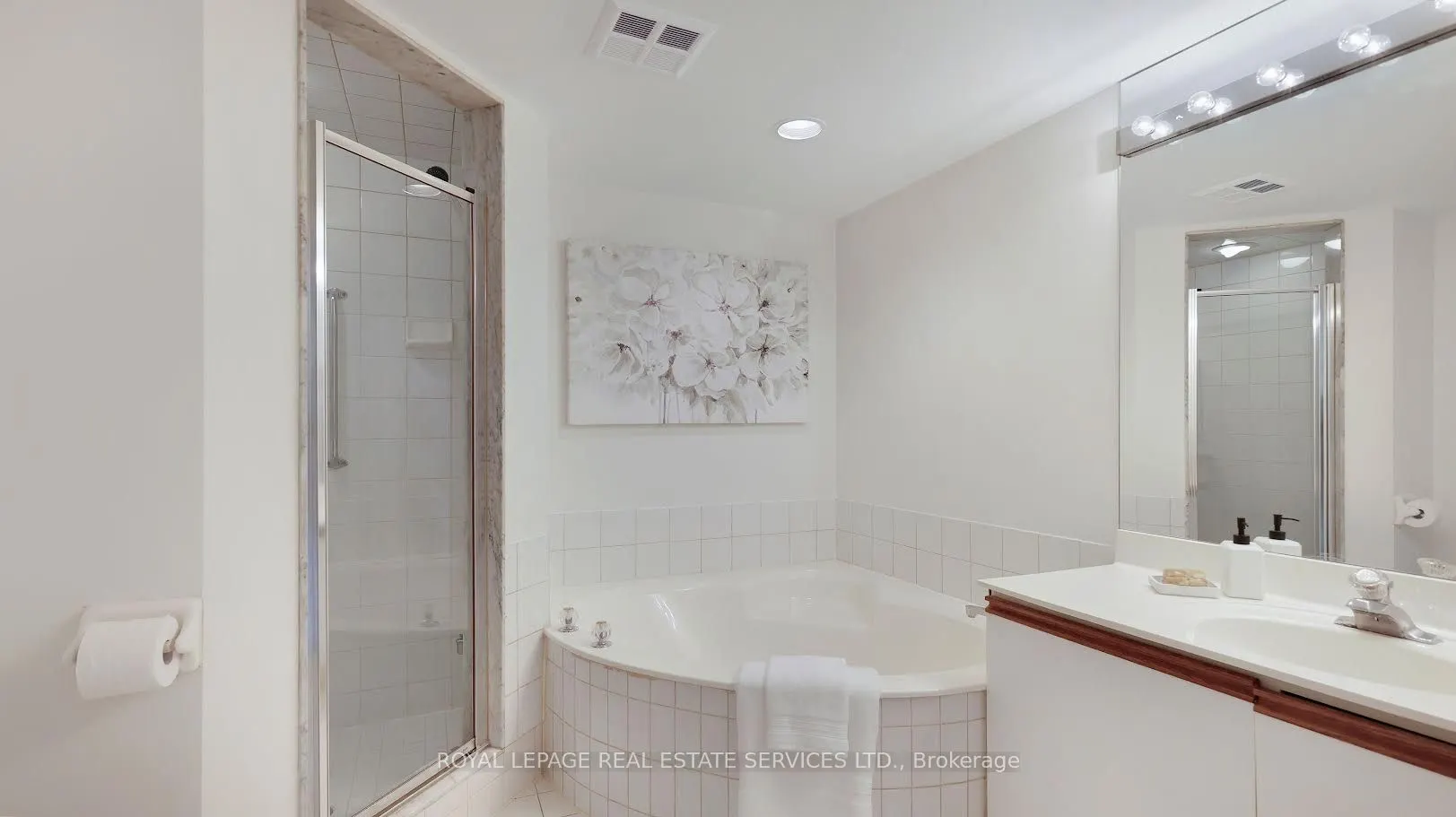 215 The Donway W #616