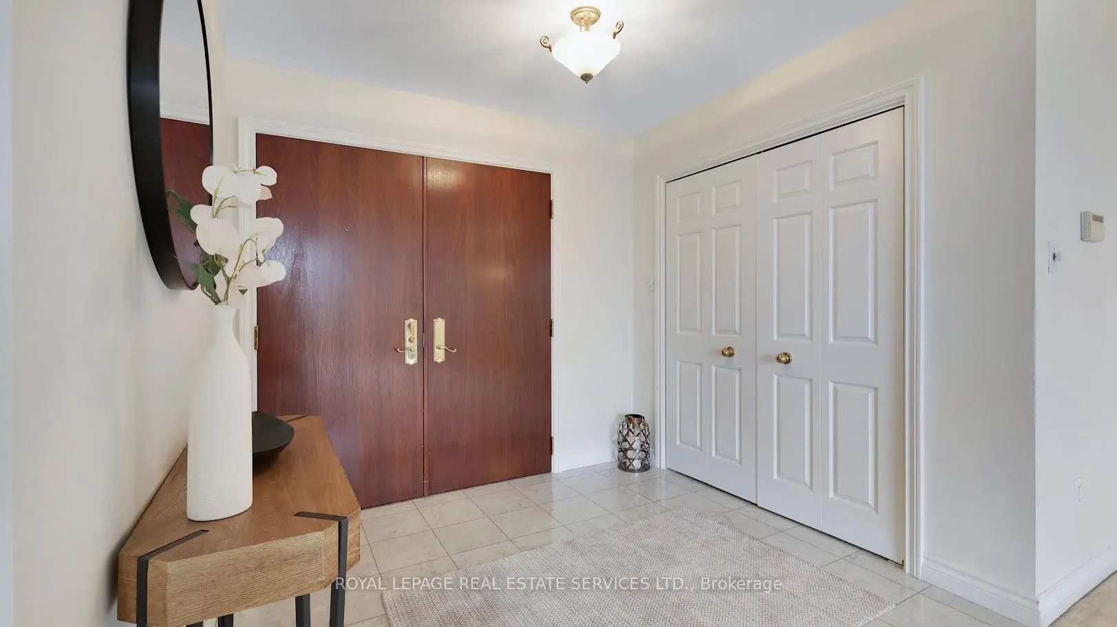 215 The Donway W #616
