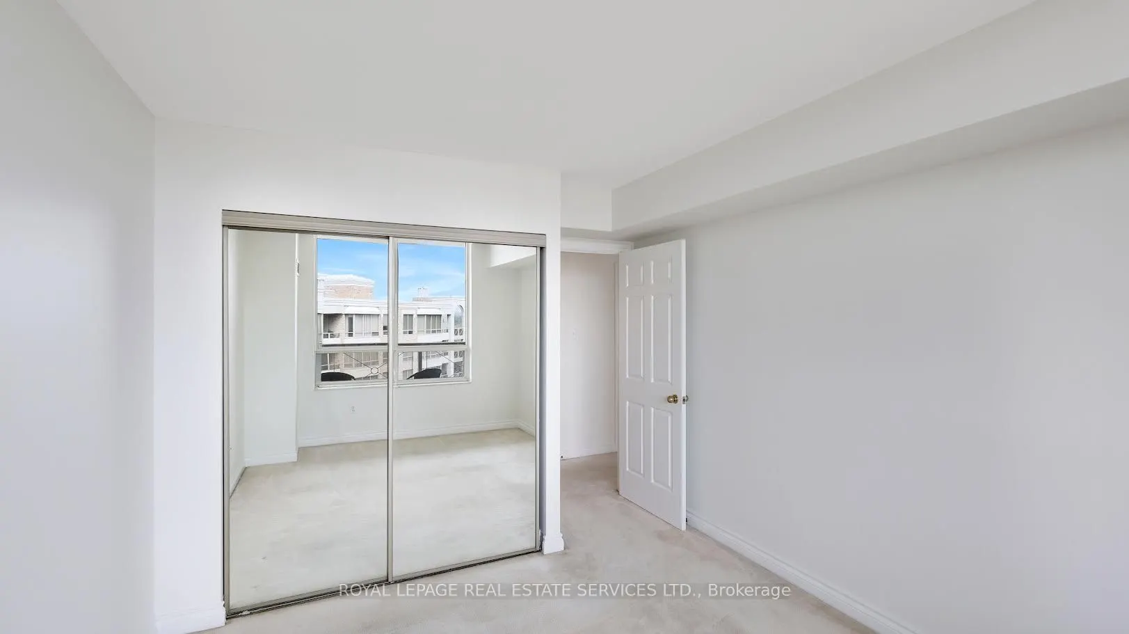 215 The Donway W #616