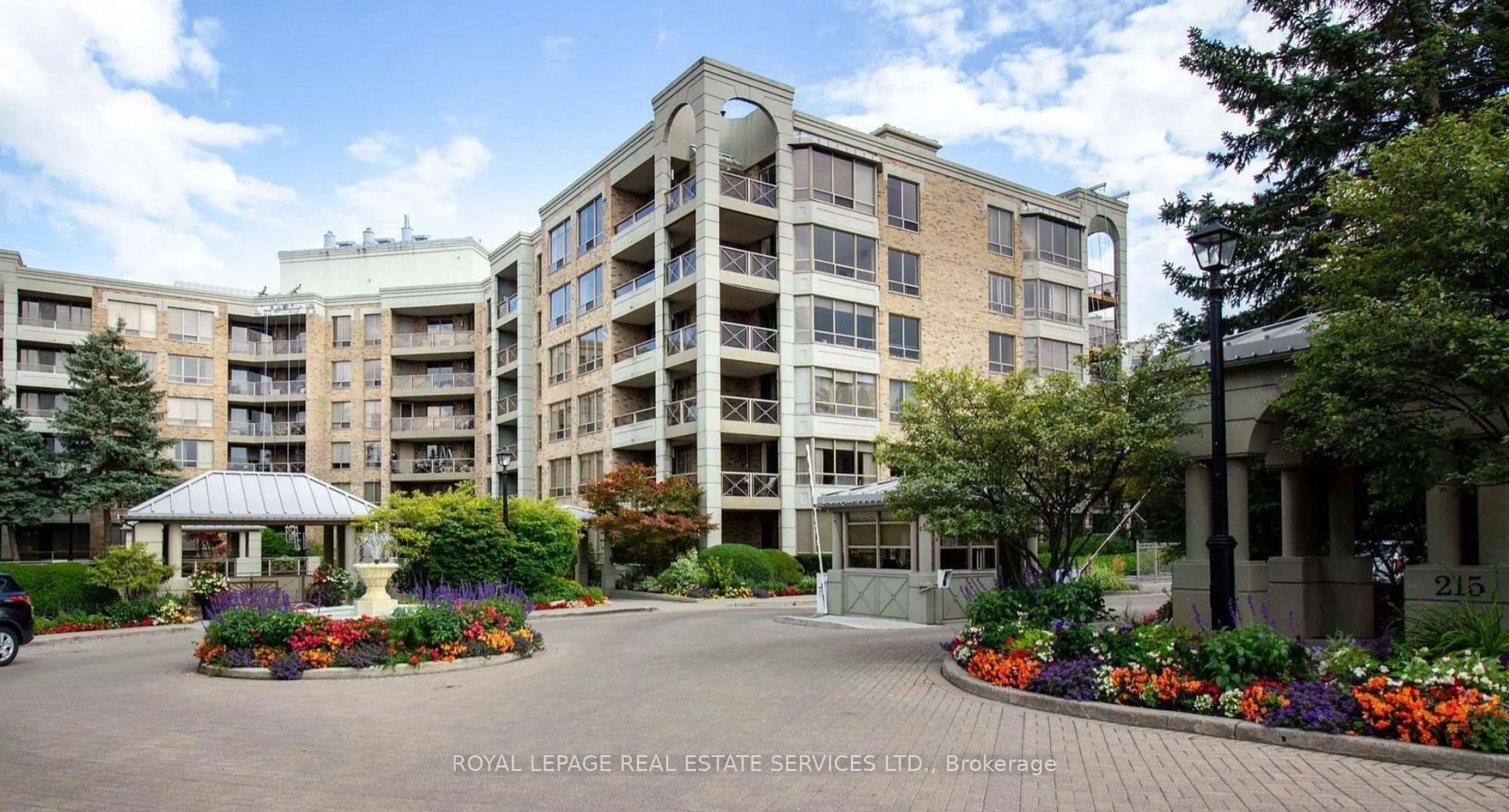 215 The Donway W #616