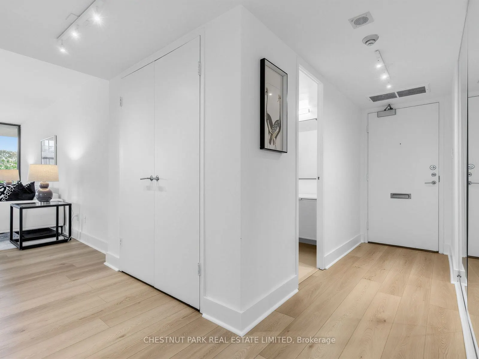 10 Avoca Avenue #401