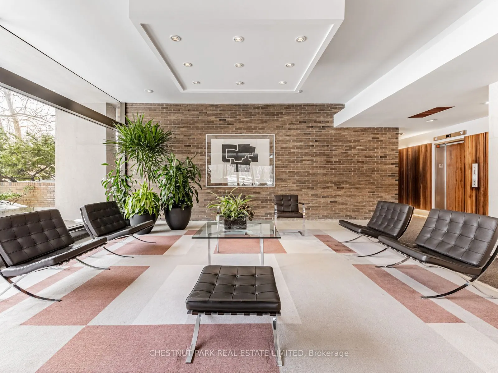 10 Avoca Avenue #401