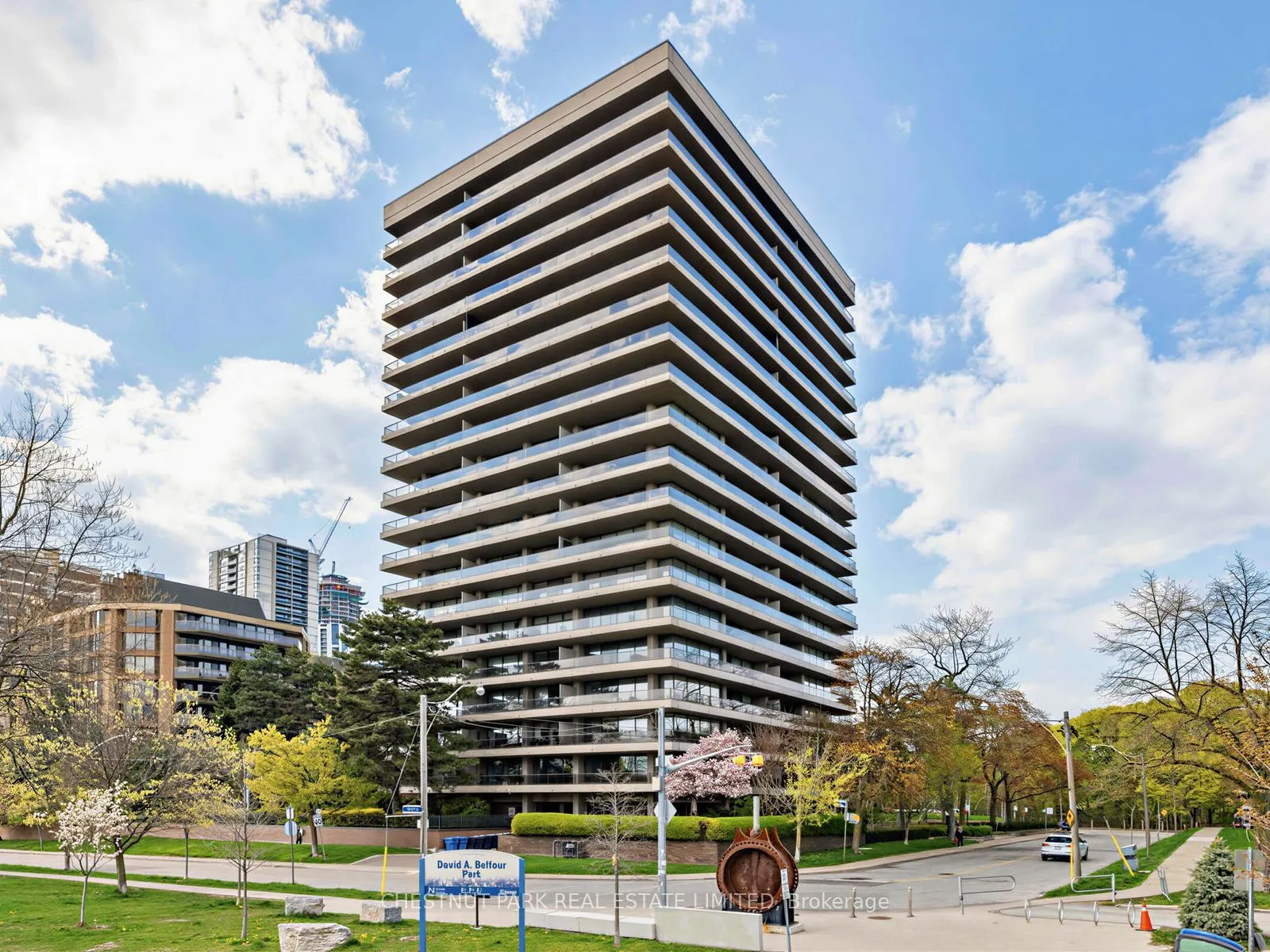 10 Avoca Avenue #401