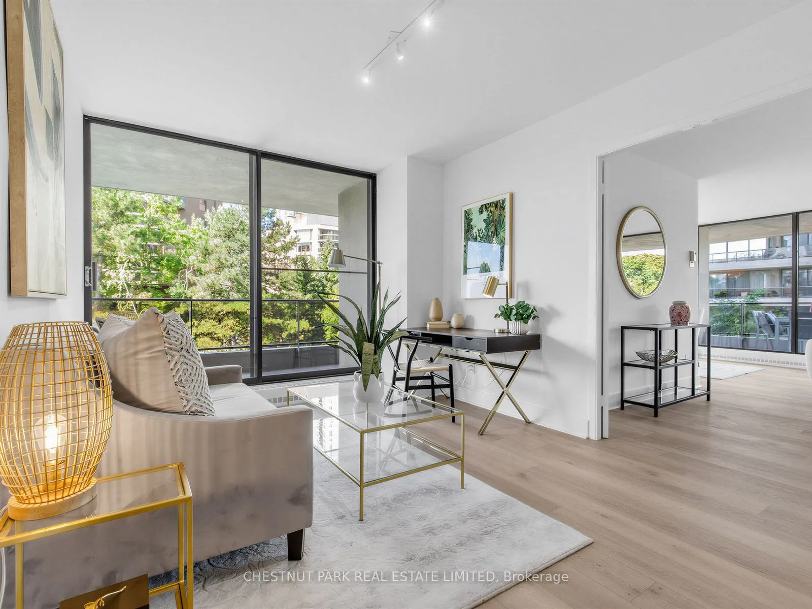 10 Avoca Avenue #401