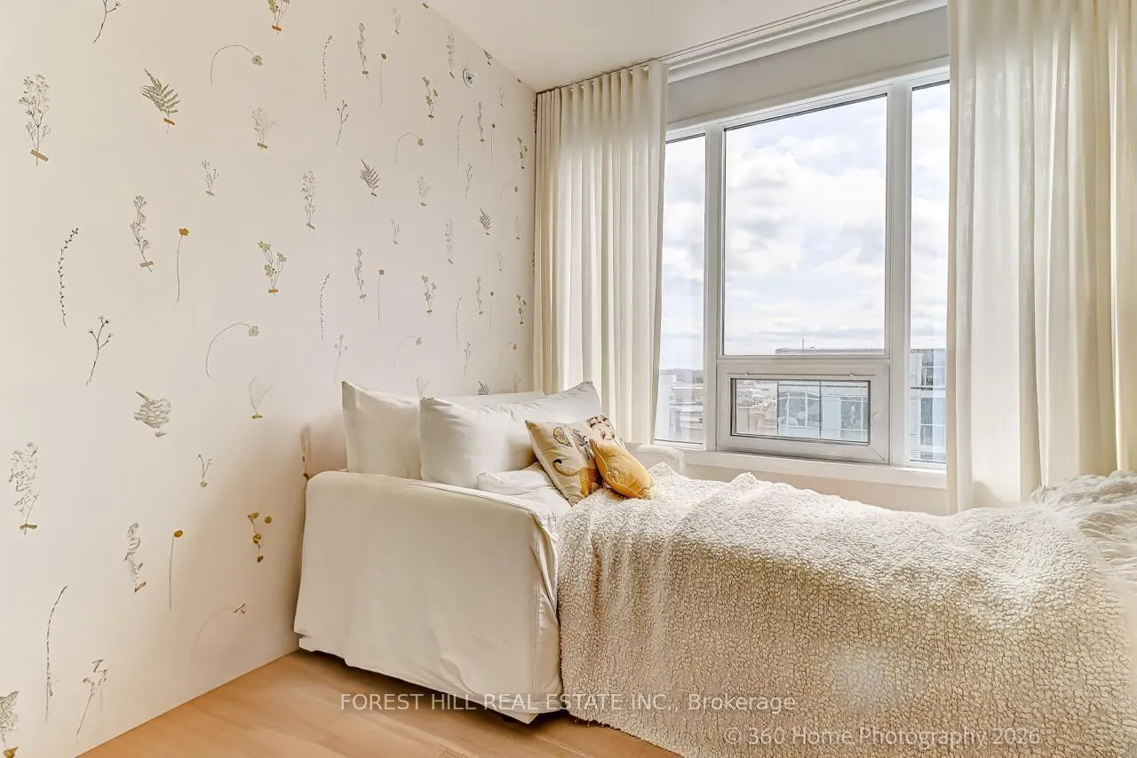 17 Bathurst Street #1215