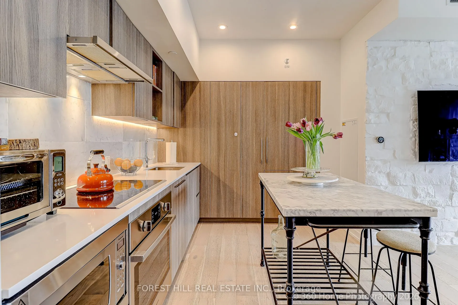 17 Bathurst Street #1215