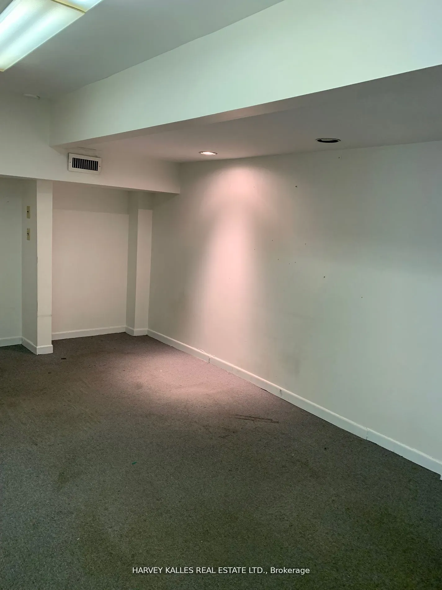 258 Wilson Avenue #B100