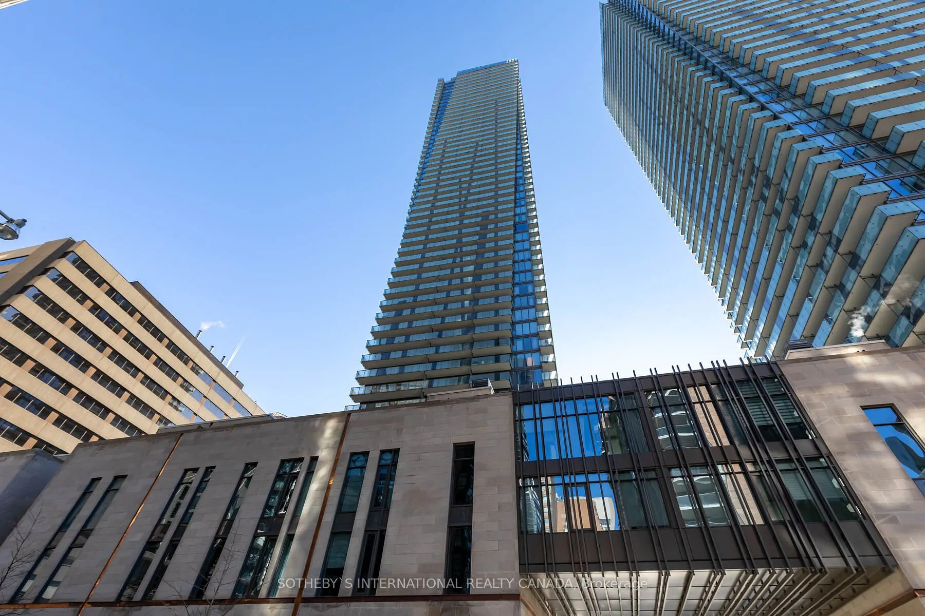 1080 Bay Street #608