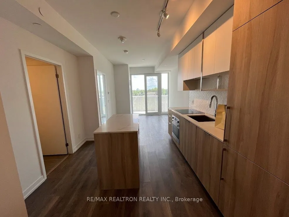 15 Holmes Avenue #509