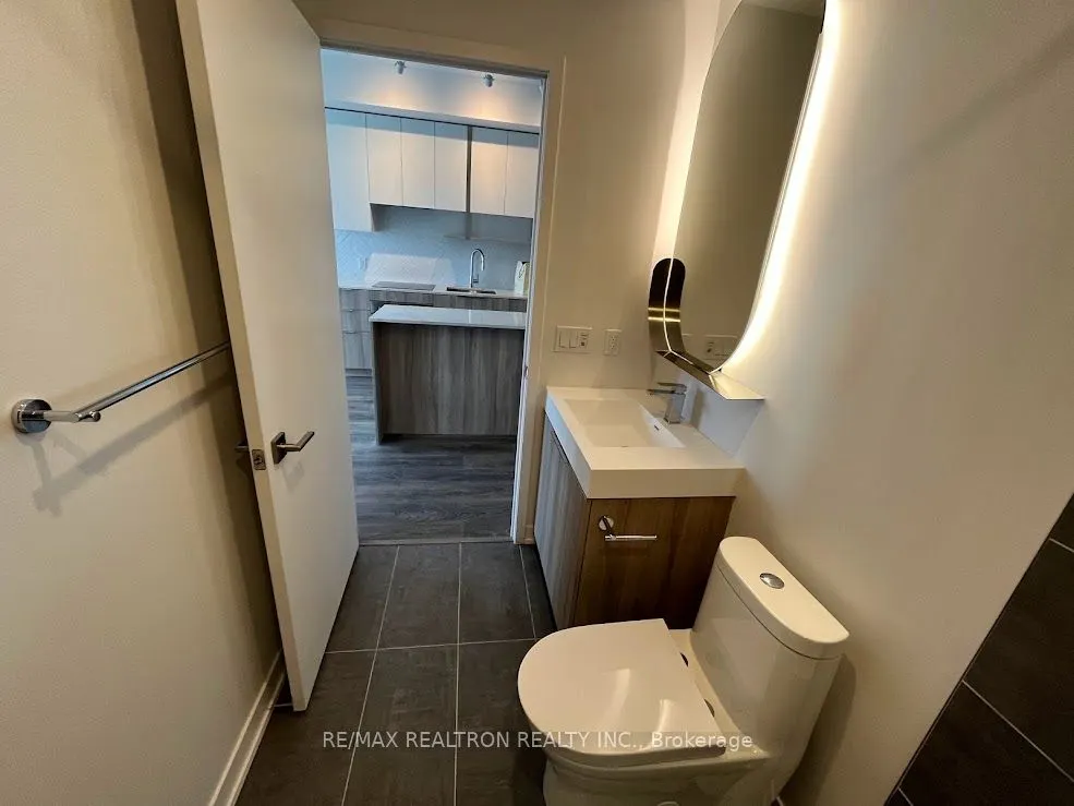 15 Holmes Avenue #509