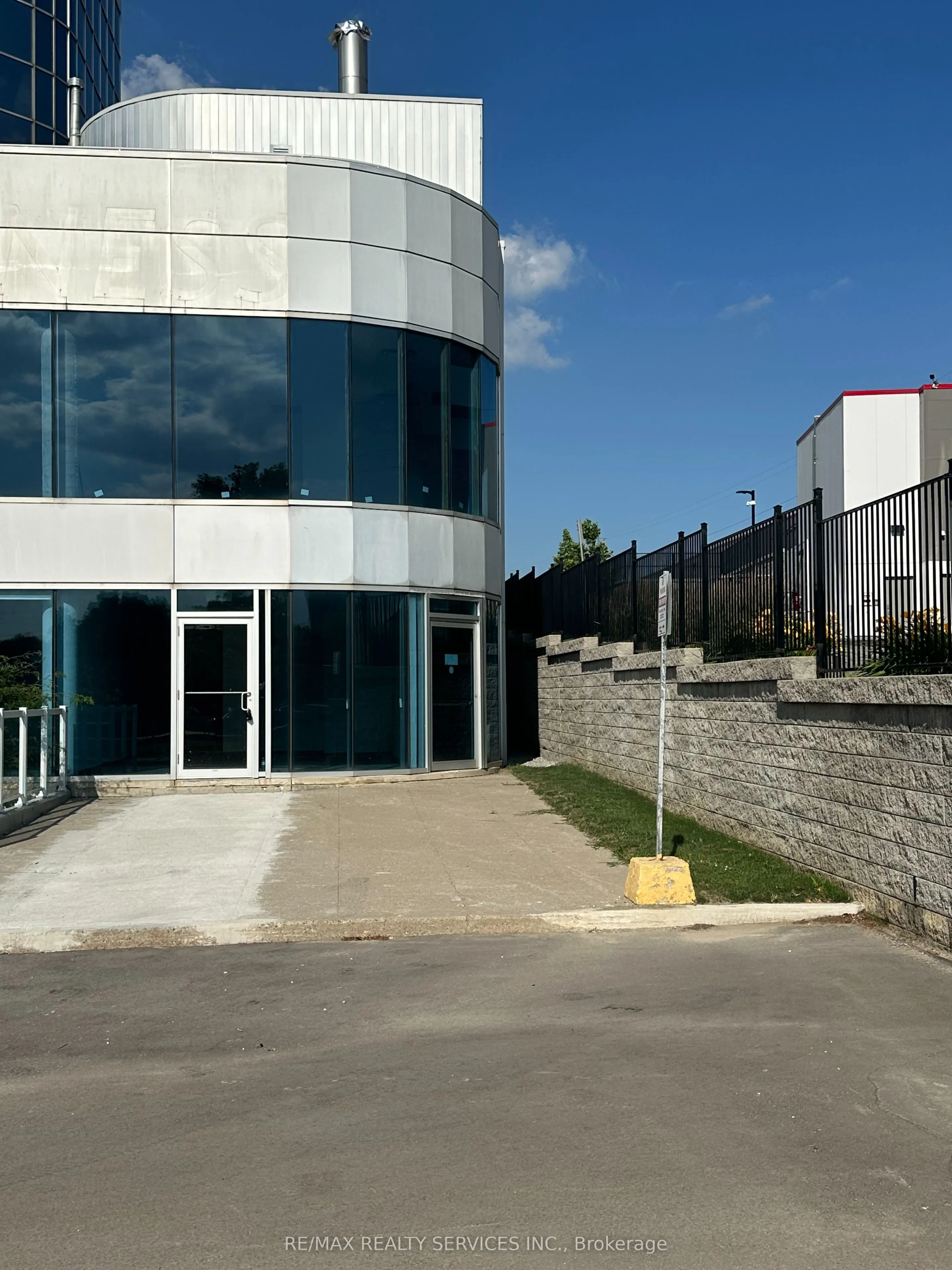 105 Gordon Baker Road #104