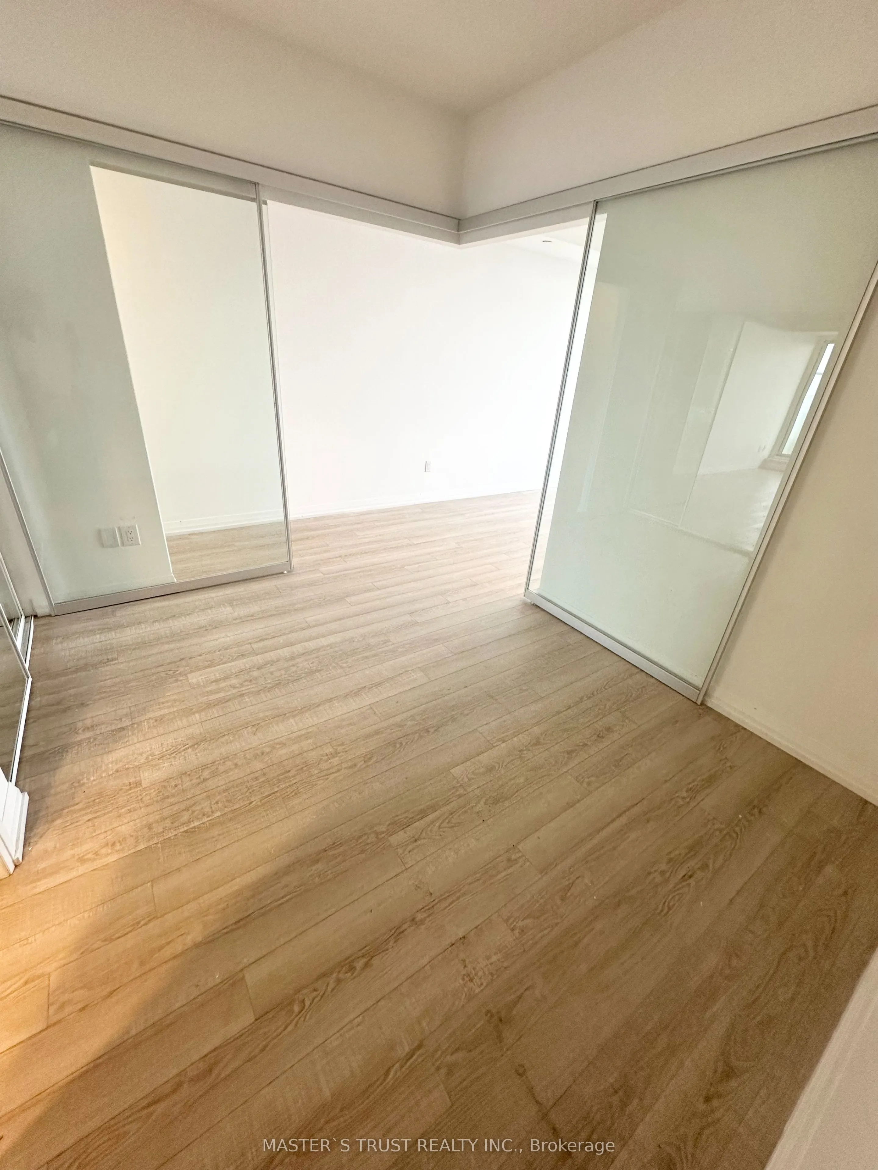 75 Canterbury Place #2705