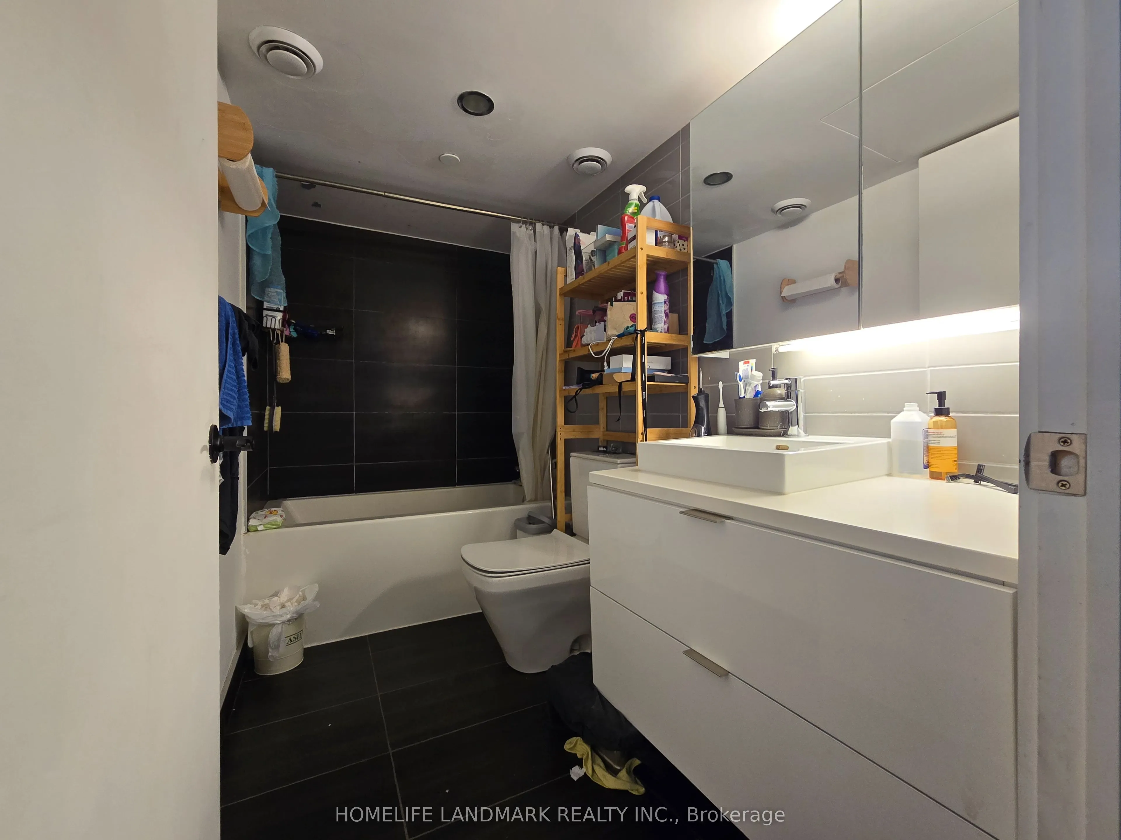 170 Bayview Avenue #715