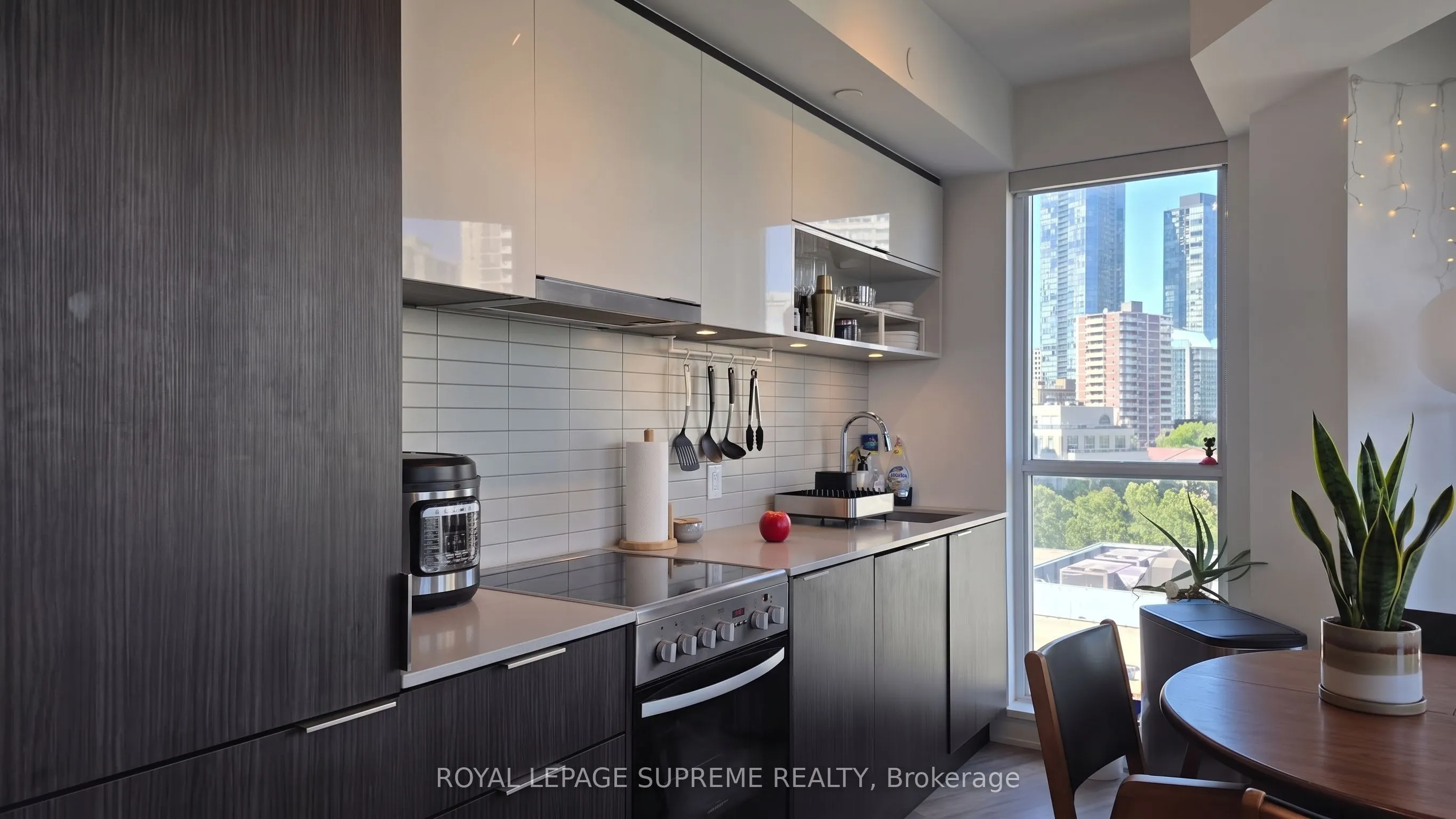 159 Wellesley Street E #603