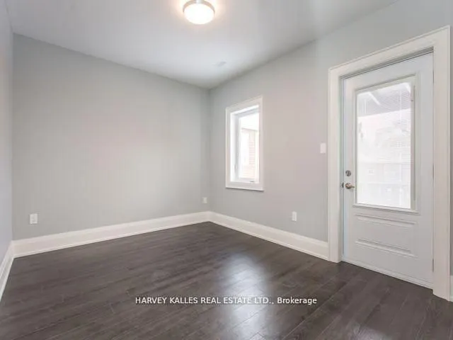 989 Avenue Road #Upper