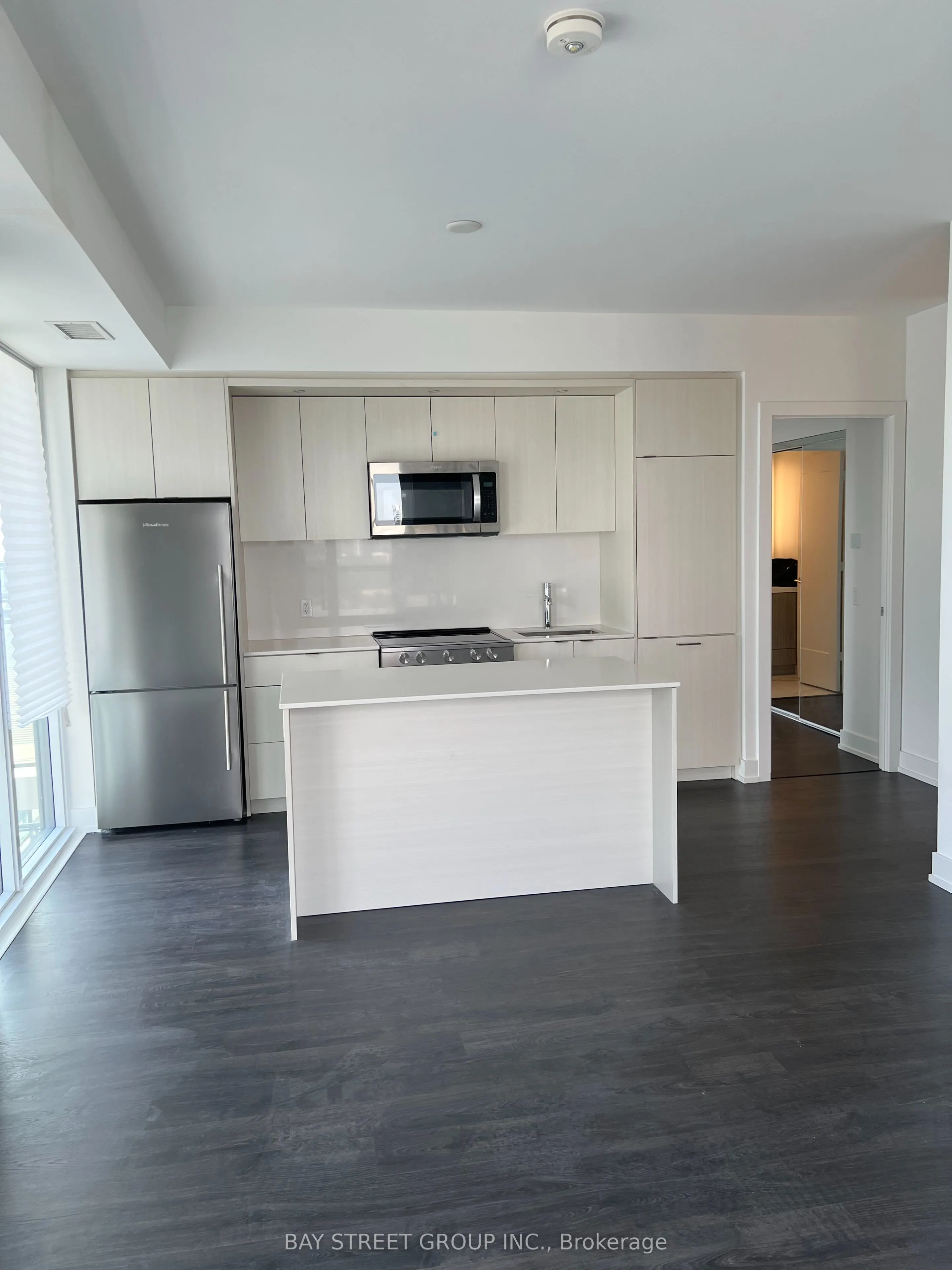 30 Inn on the Park Drive #2304