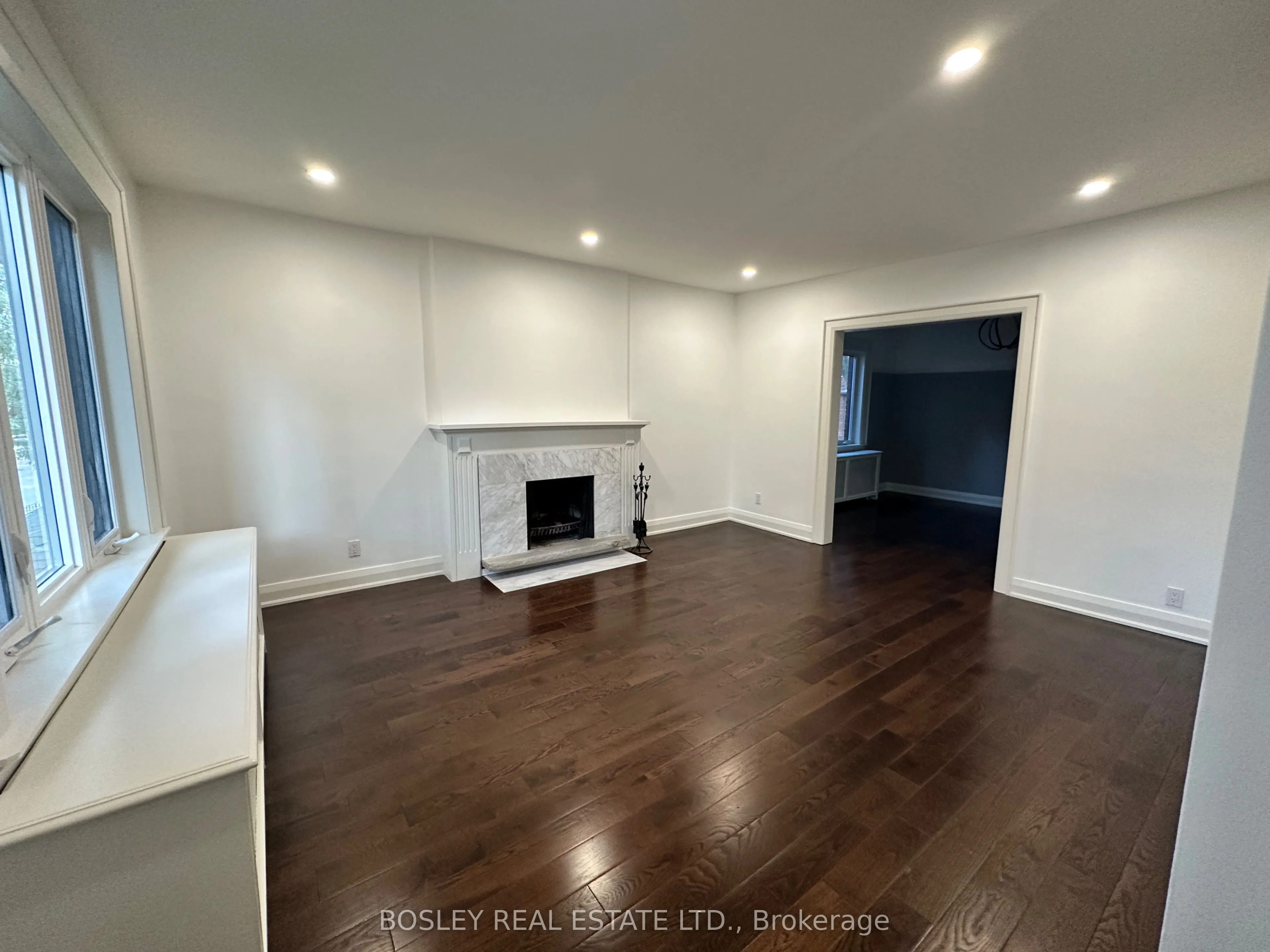 229 Manor Road E #2