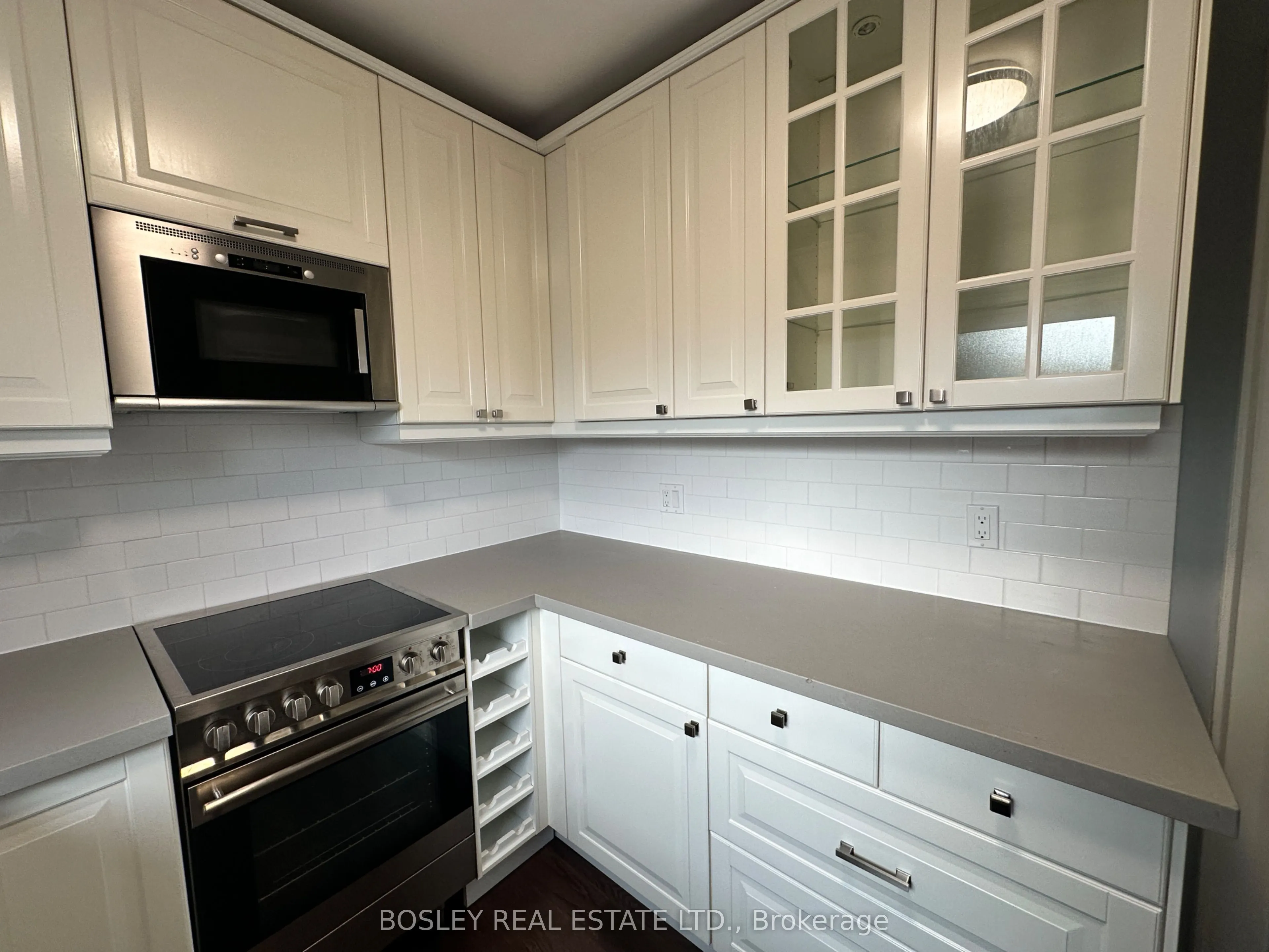 229 Manor Road E #2