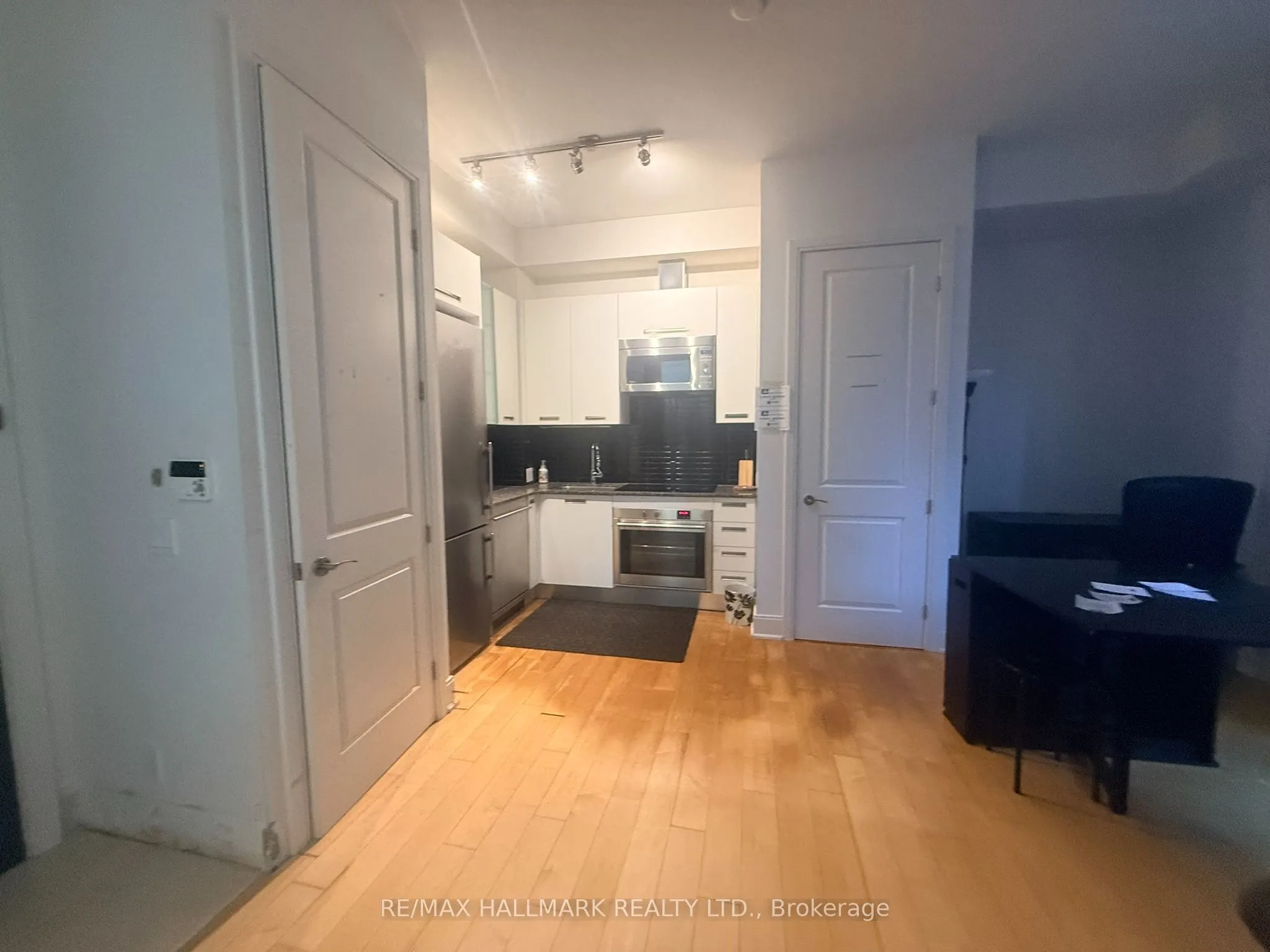 21 Balmuto Street #803