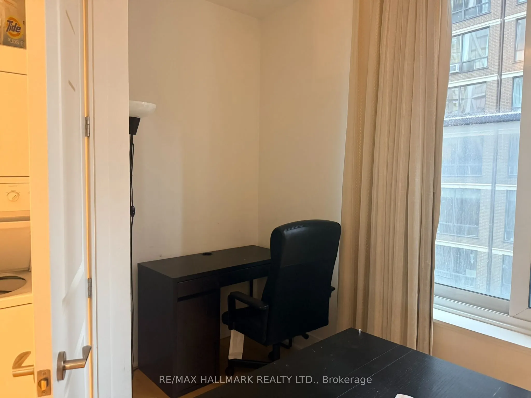 21 Balmuto Street #803