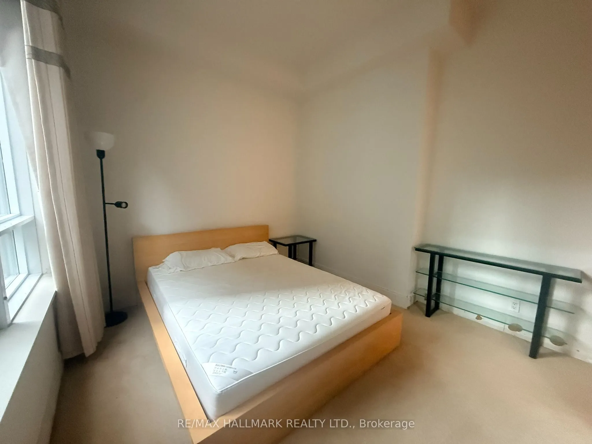 21 Balmuto Street #803