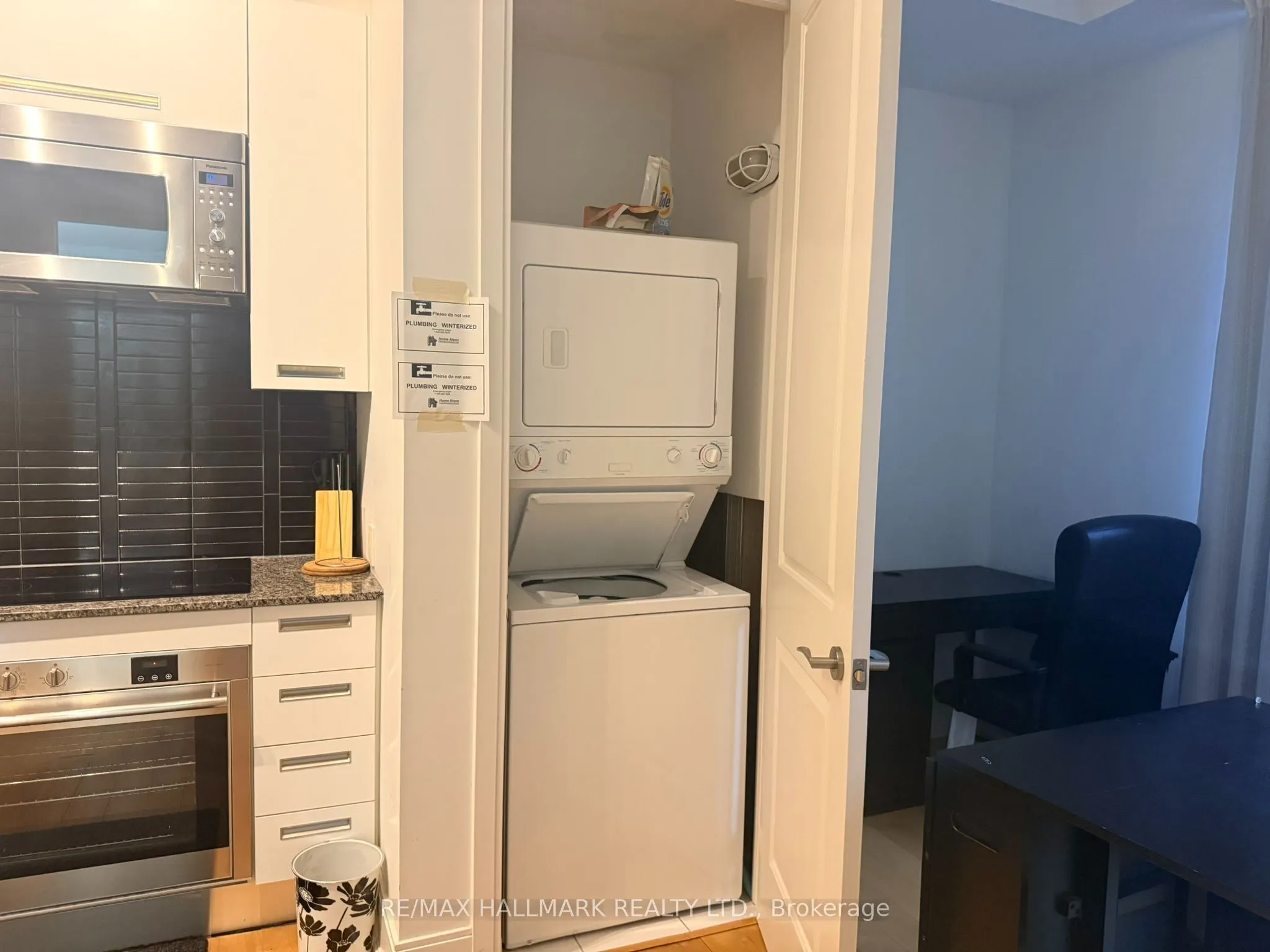 21 Balmuto Street #803