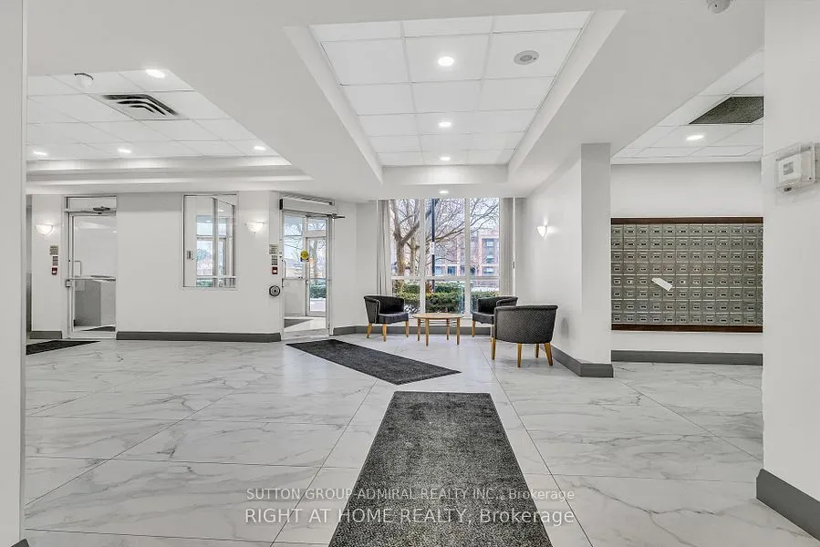 650 Lawrence Avenue W #435