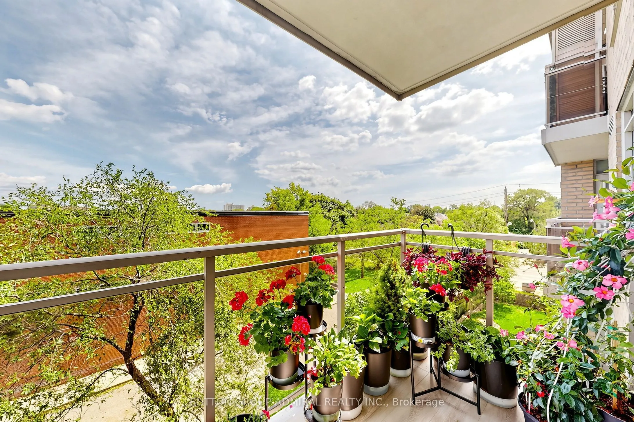 650 Lawrence Avenue W #435