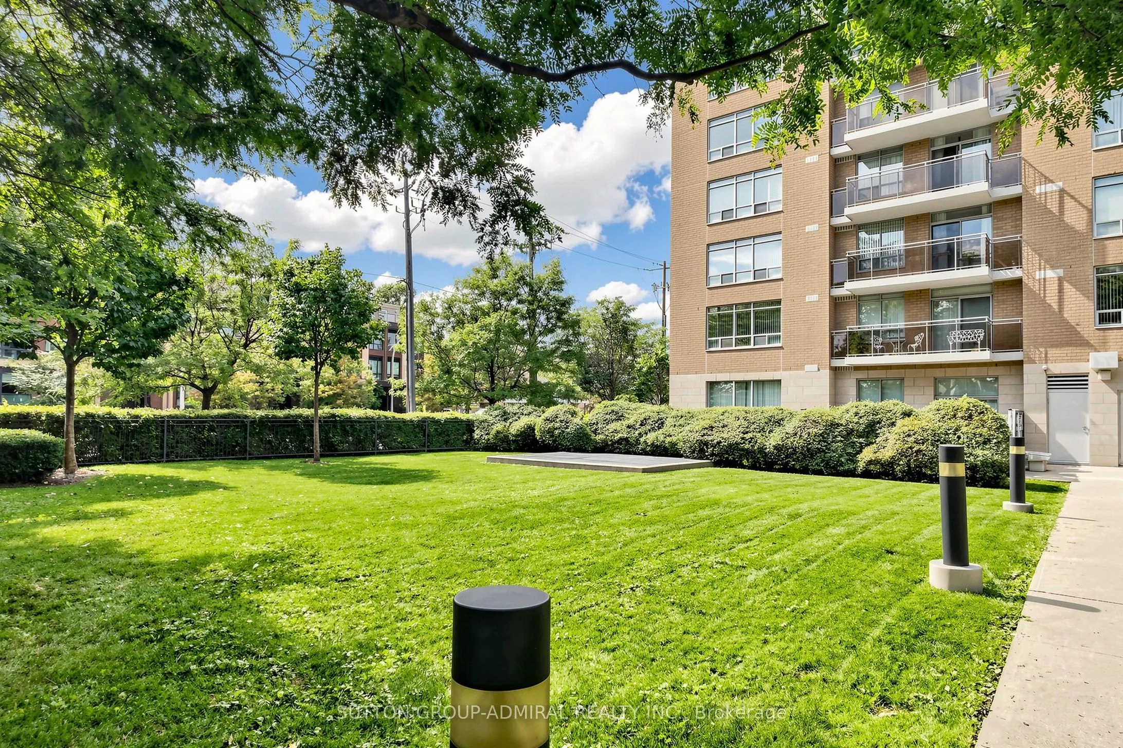 650 Lawrence Avenue W #435