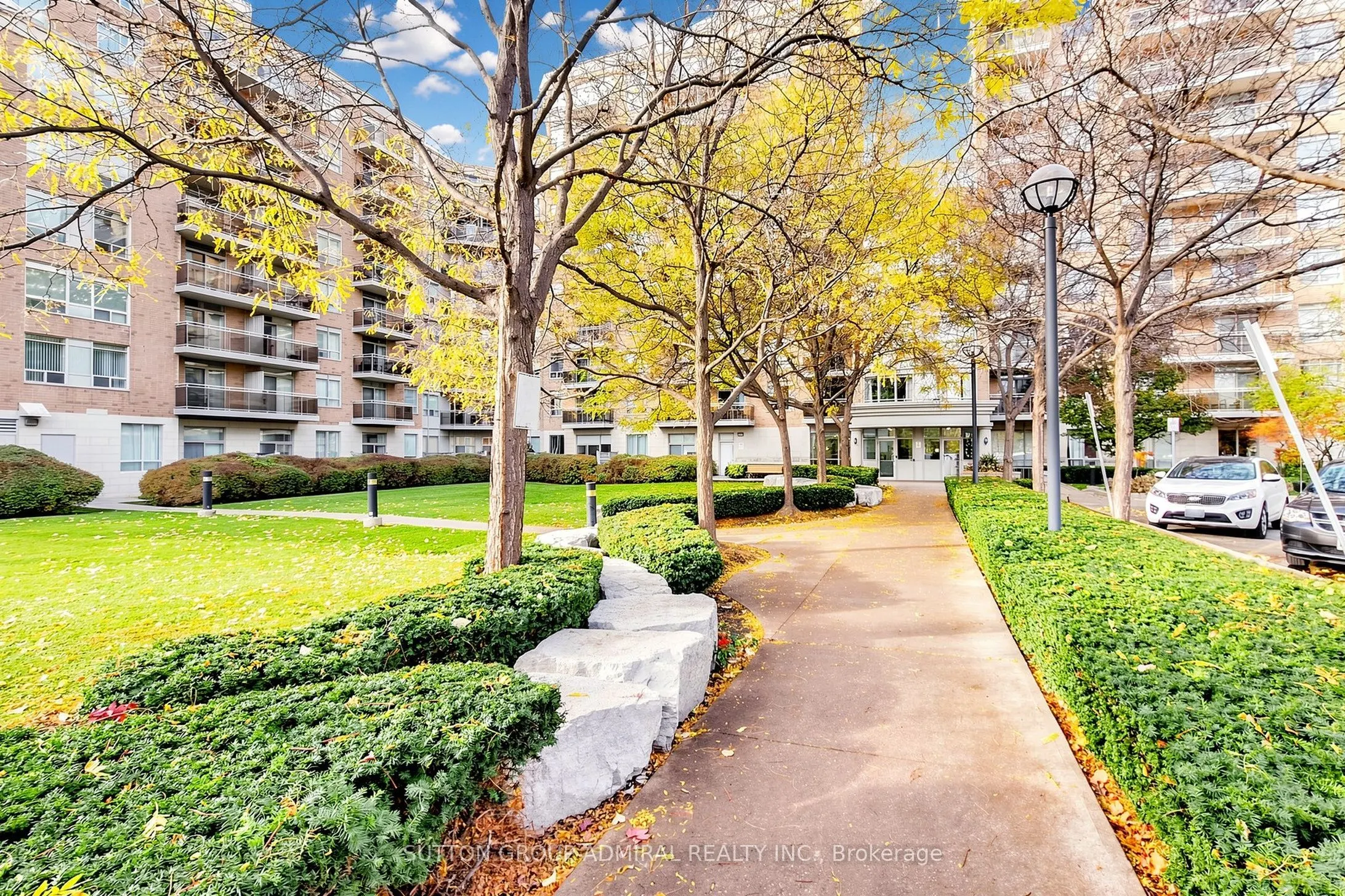 650 Lawrence Avenue W #435