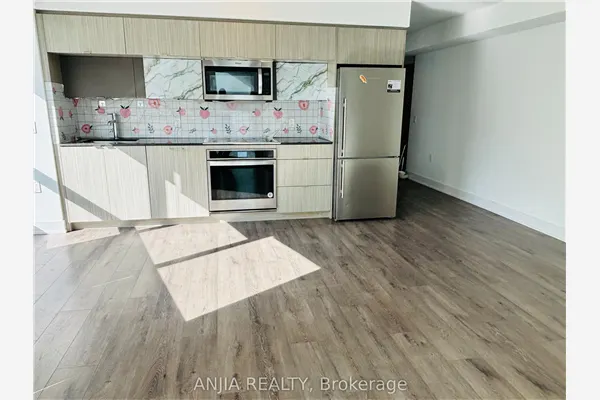 585 Bloor Street E #622