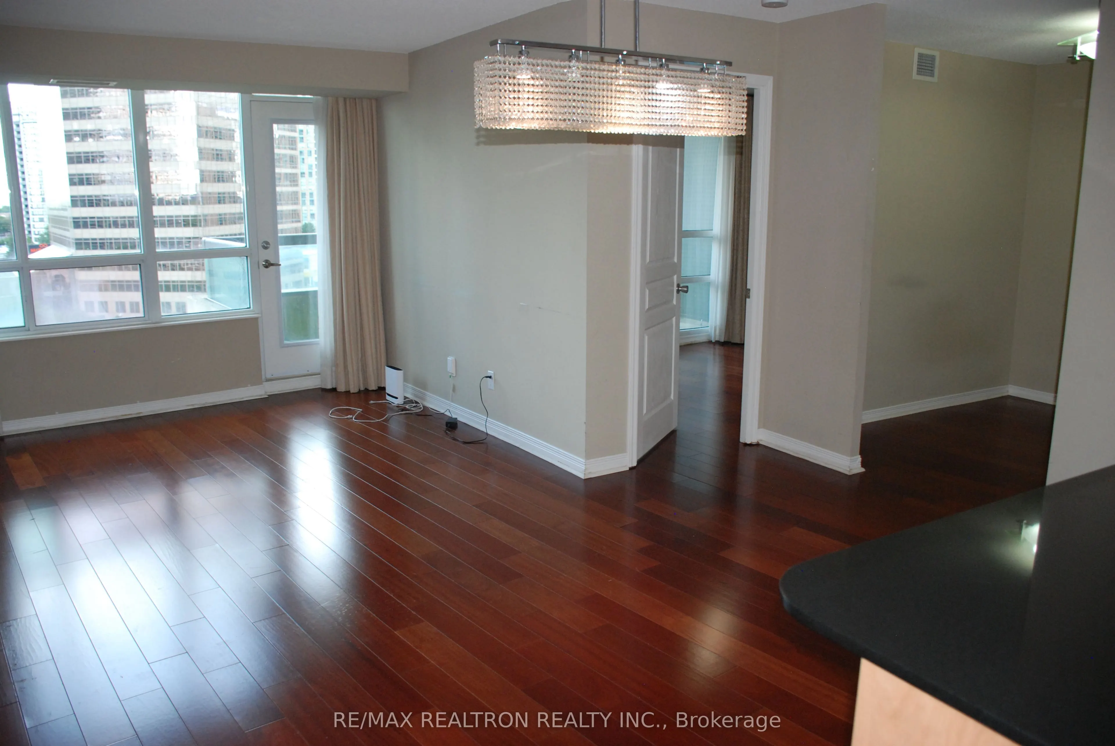 509 Beecroft Road #1211