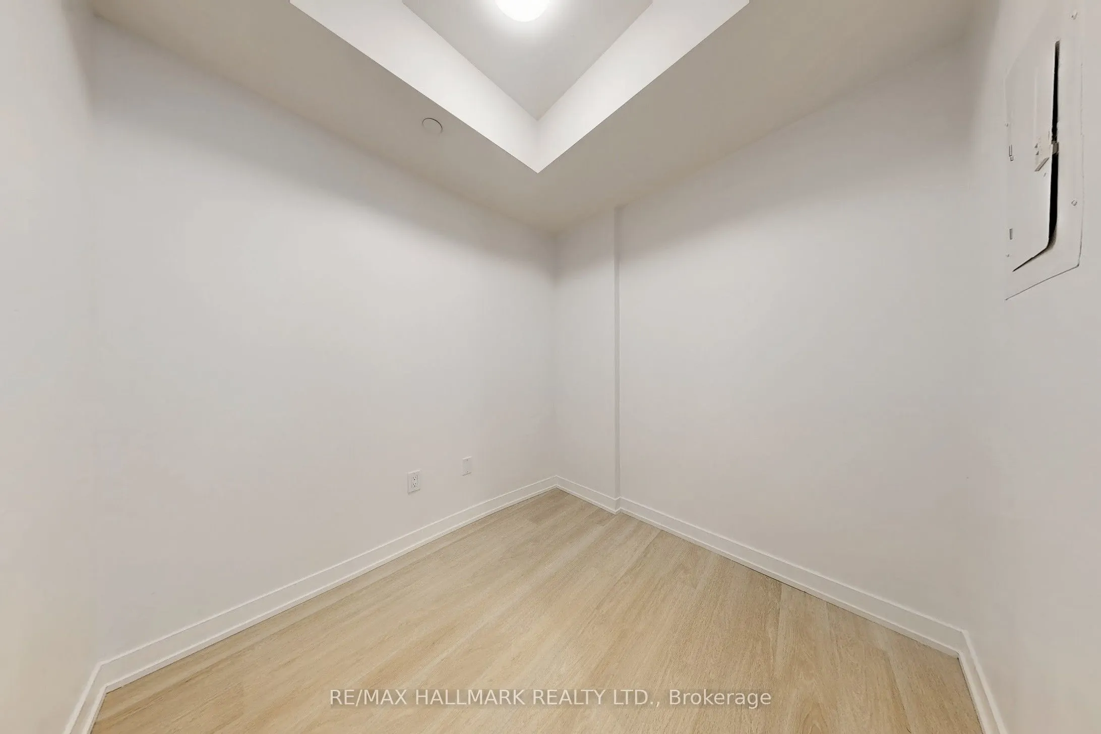 500 Wilson Avenue #424