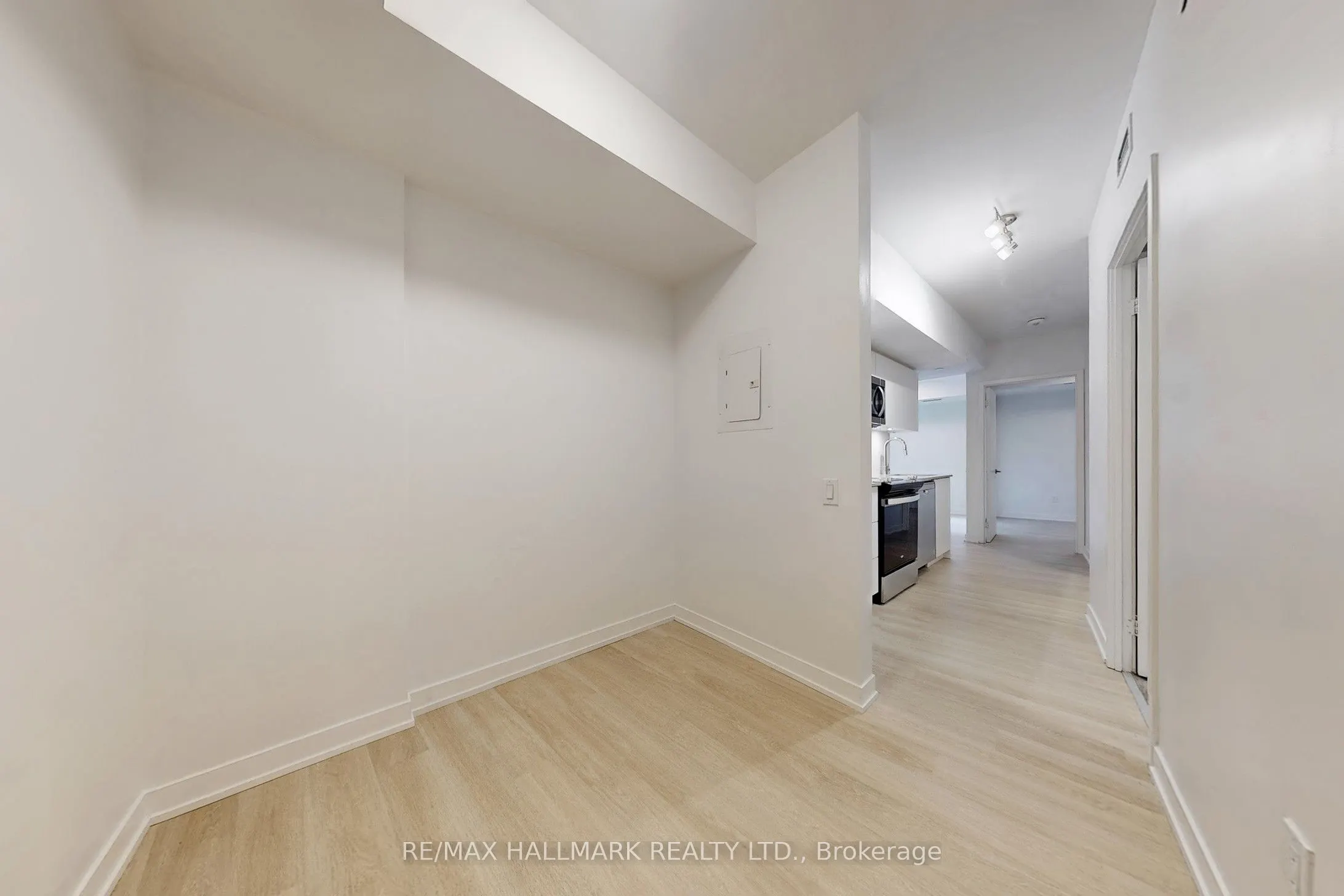 500 Wilson Avenue #424