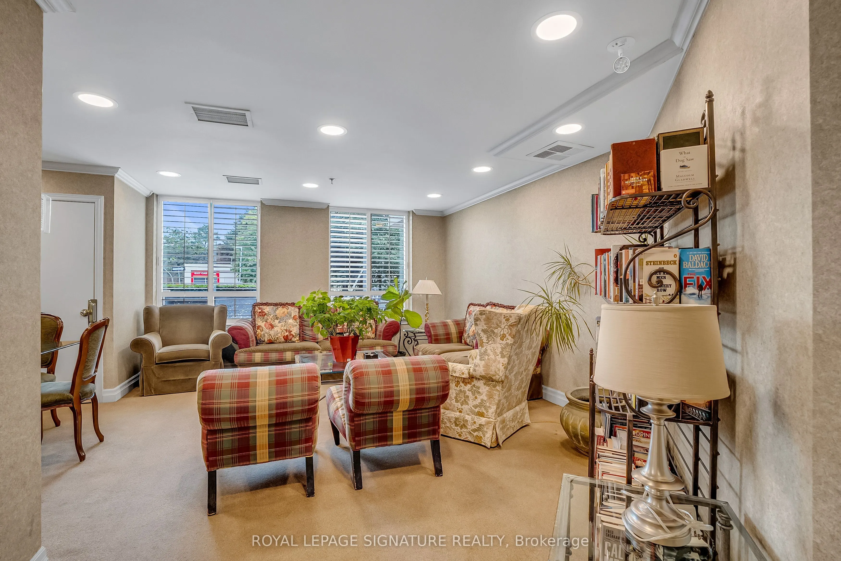 801 Lawrence Avenue E #106